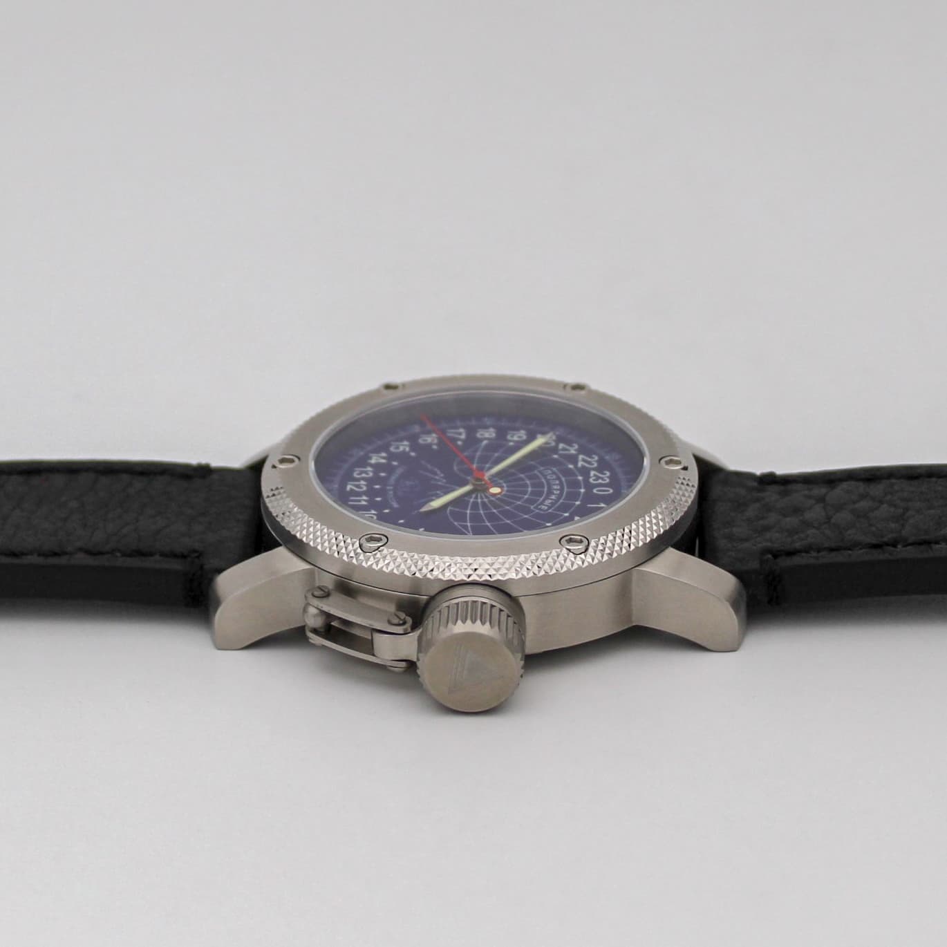 Часы Полярные (медведь) механизм Восток 2431.01