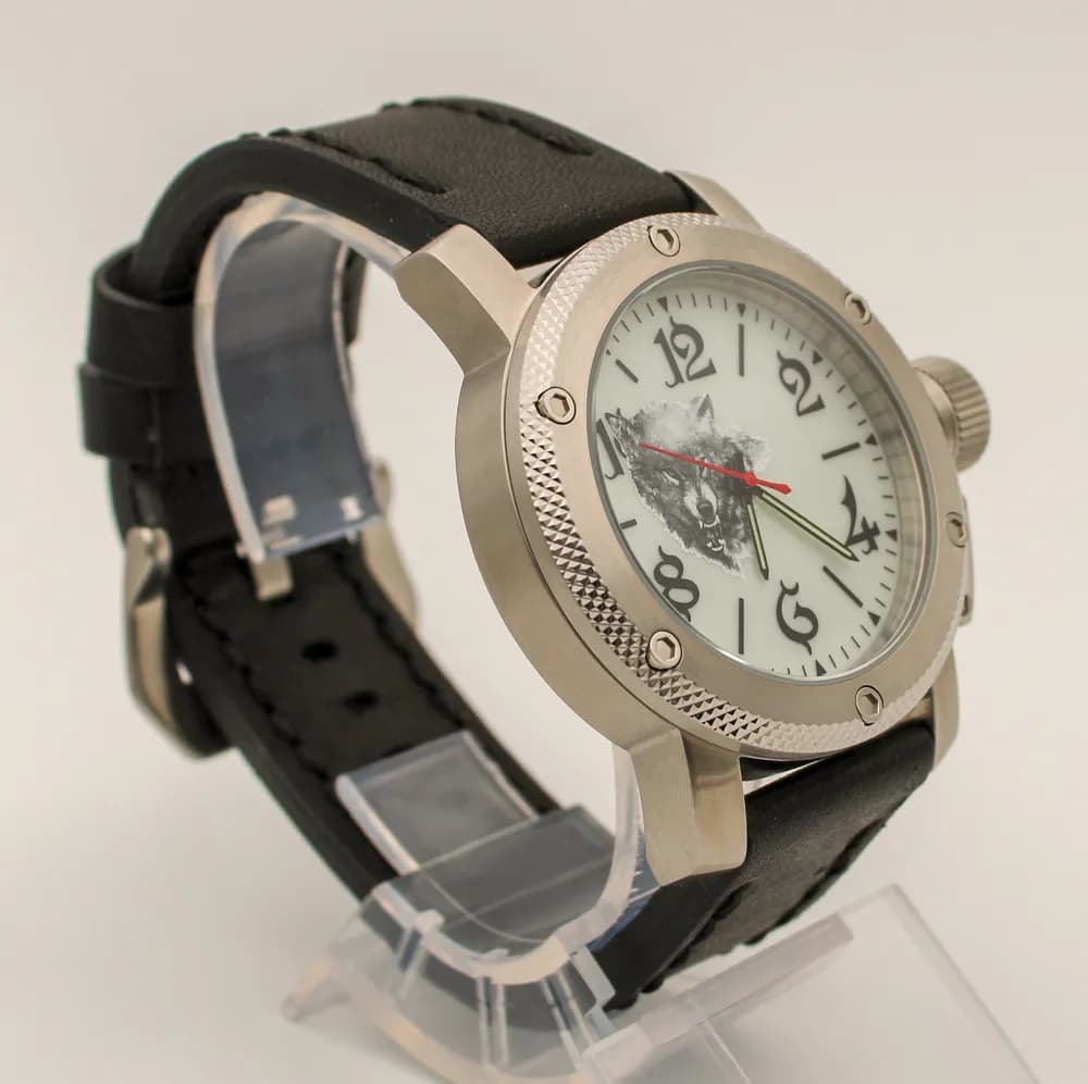 Часы Волк 305,01 механические, механизм Ракета 2609НА