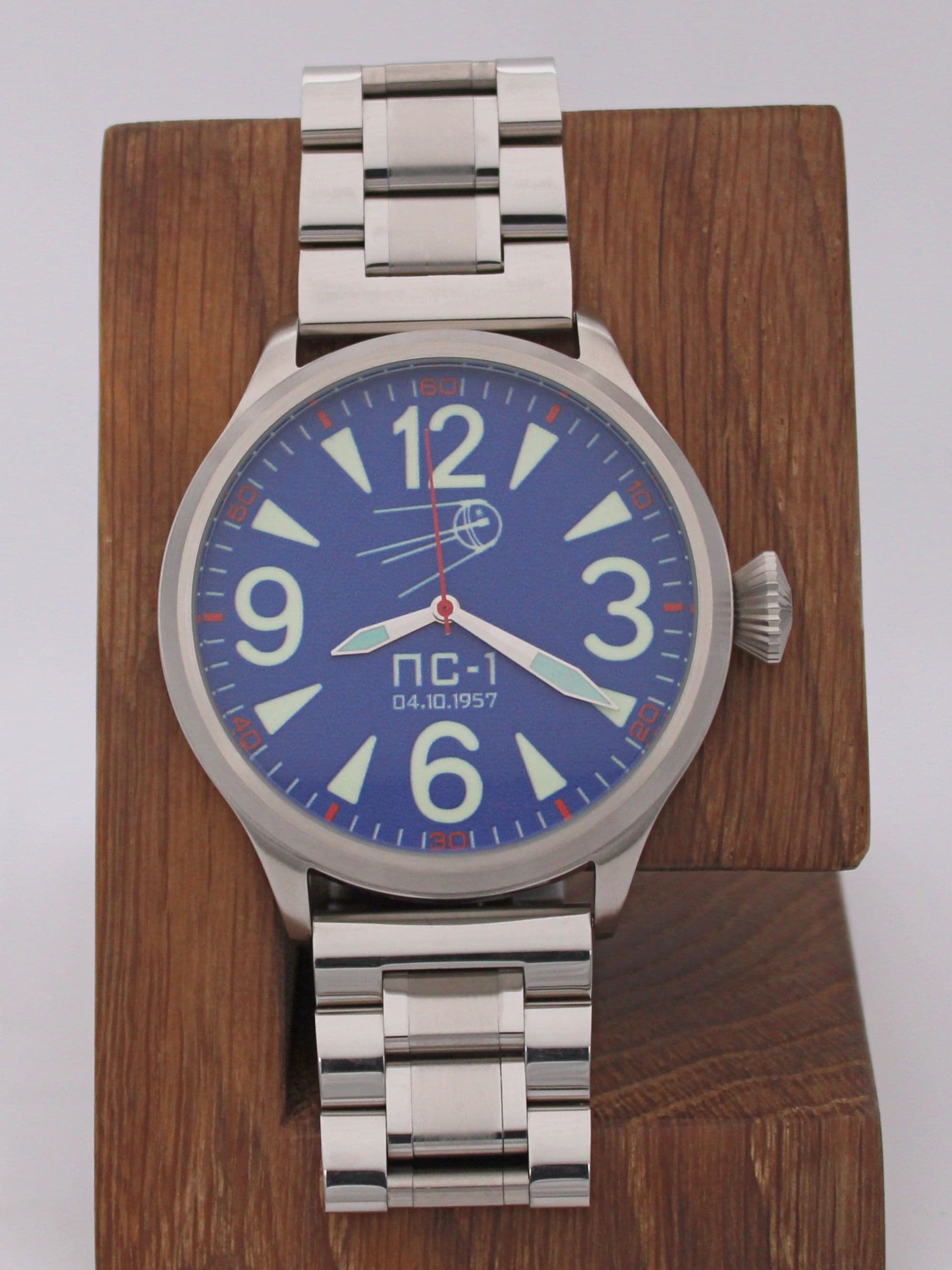 Часы "Простейший Спутник-1" механические (Восток 2409) 11.125.2