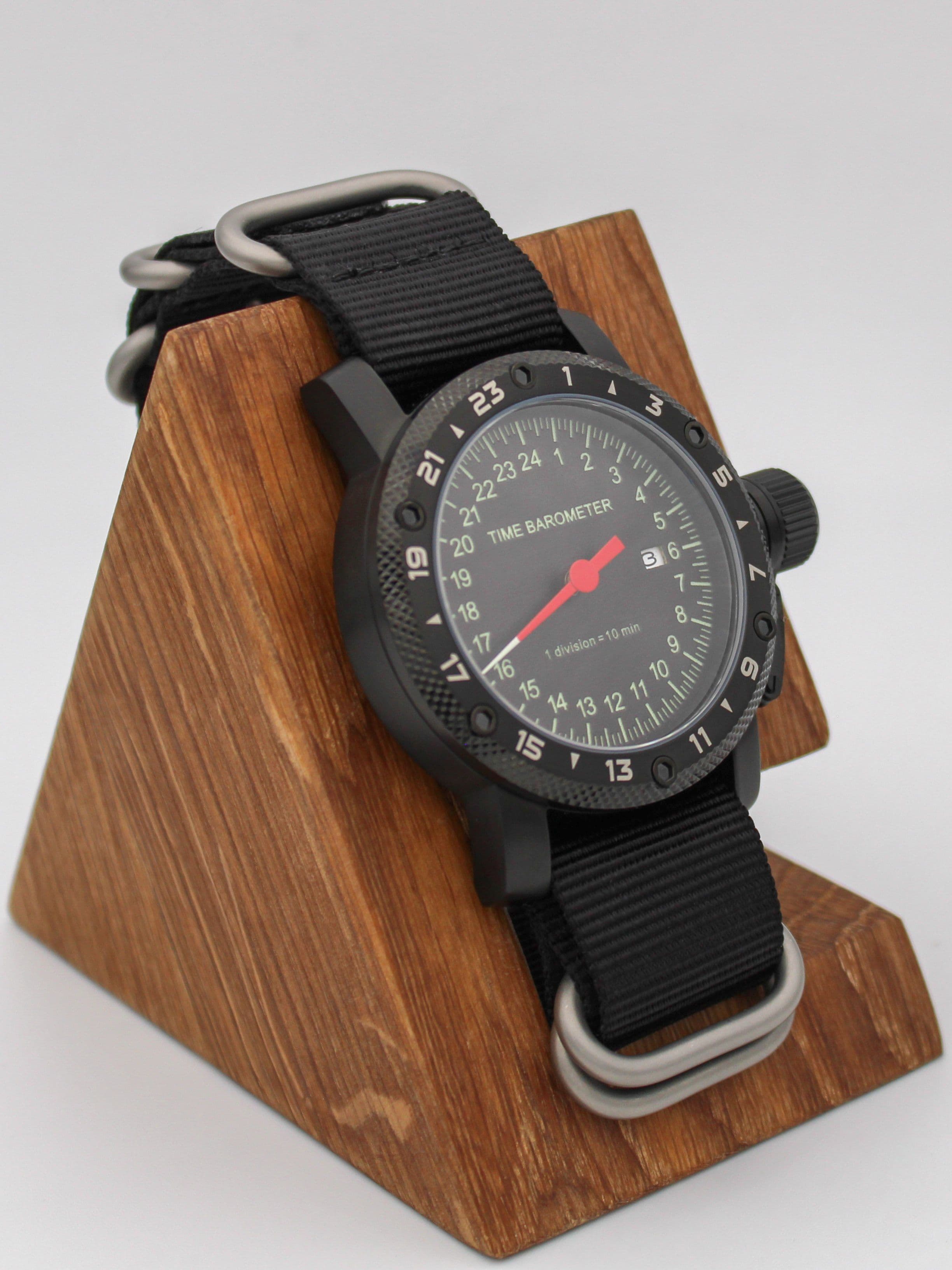 Часы Time Barometer однострелочные кварцевые (Ronda 515.24H) 147.601.22