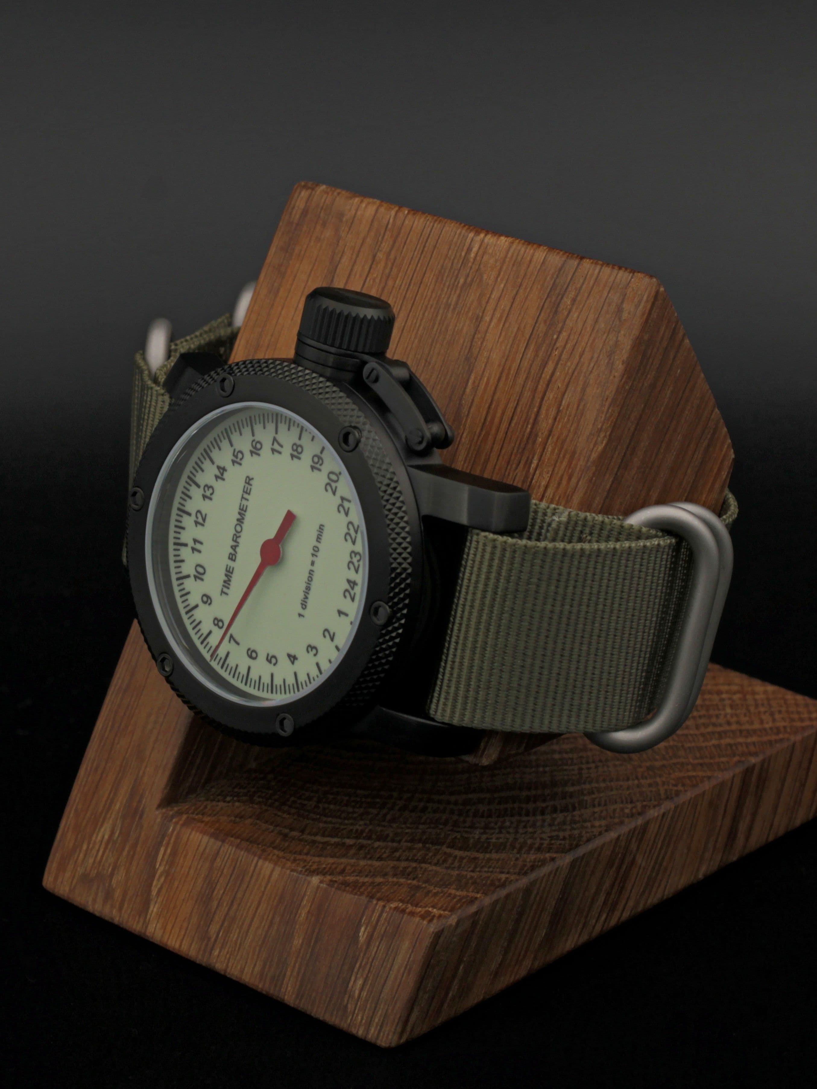 Часы Time Barometer однострелочные механические с автоподзаводом (Восток 2431) 101.600.21