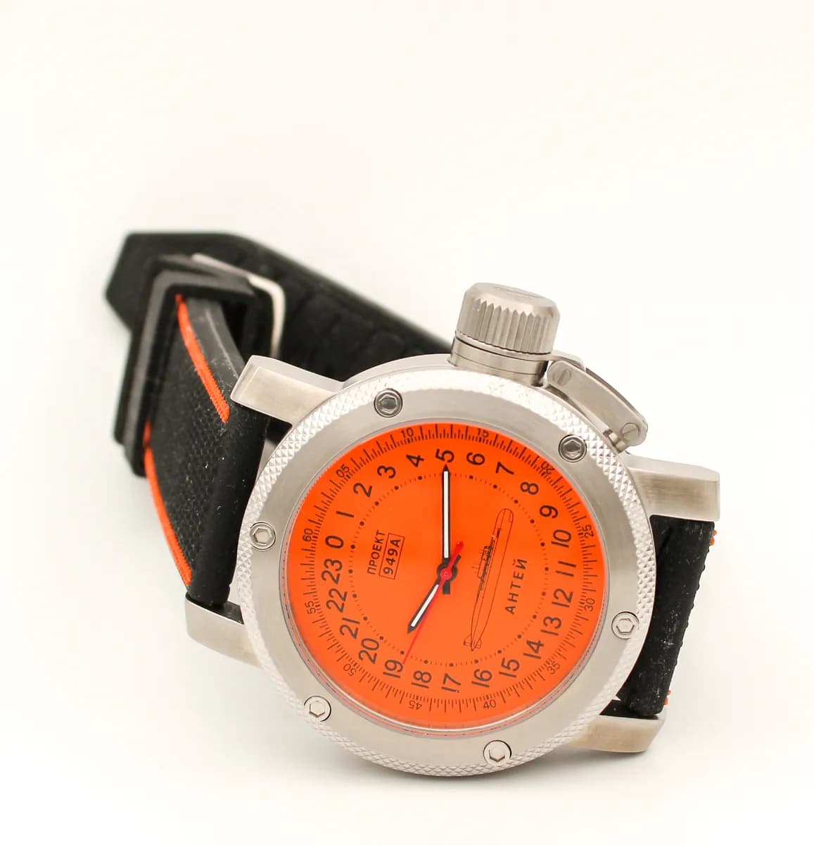 Часы 949А / Антей (Oscar-II) механические 048.17,  механизм Ракета 2623 Н