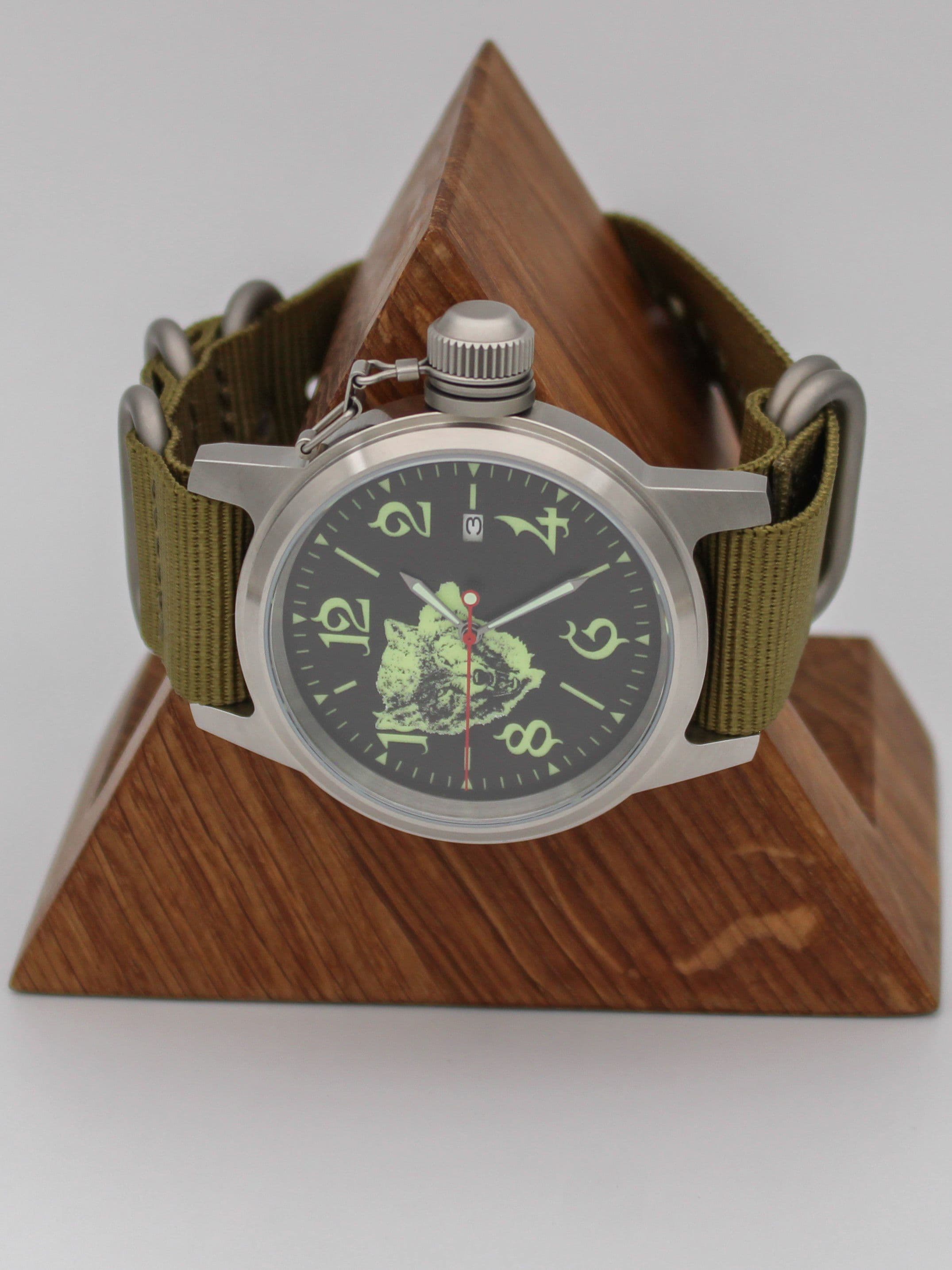 Часы Волк механические с автоподзаводом (Seiko NH35A) 45.300.21