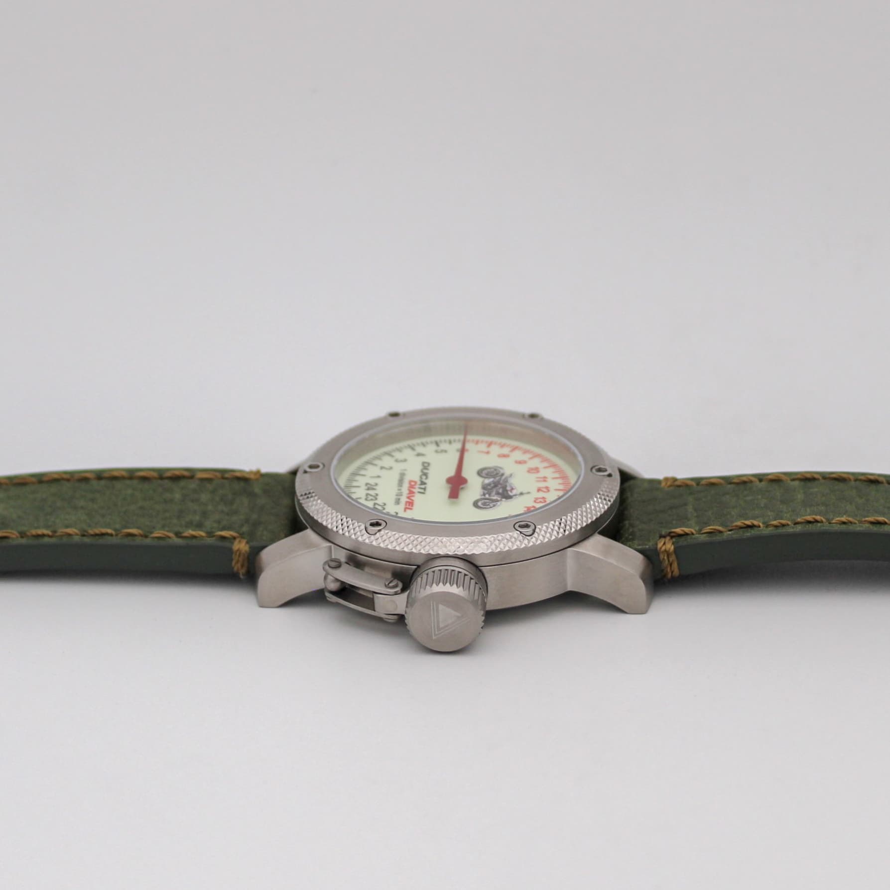 Часы DUCATI DIAVEL (мотоцикл) механизм Восток 2431.01