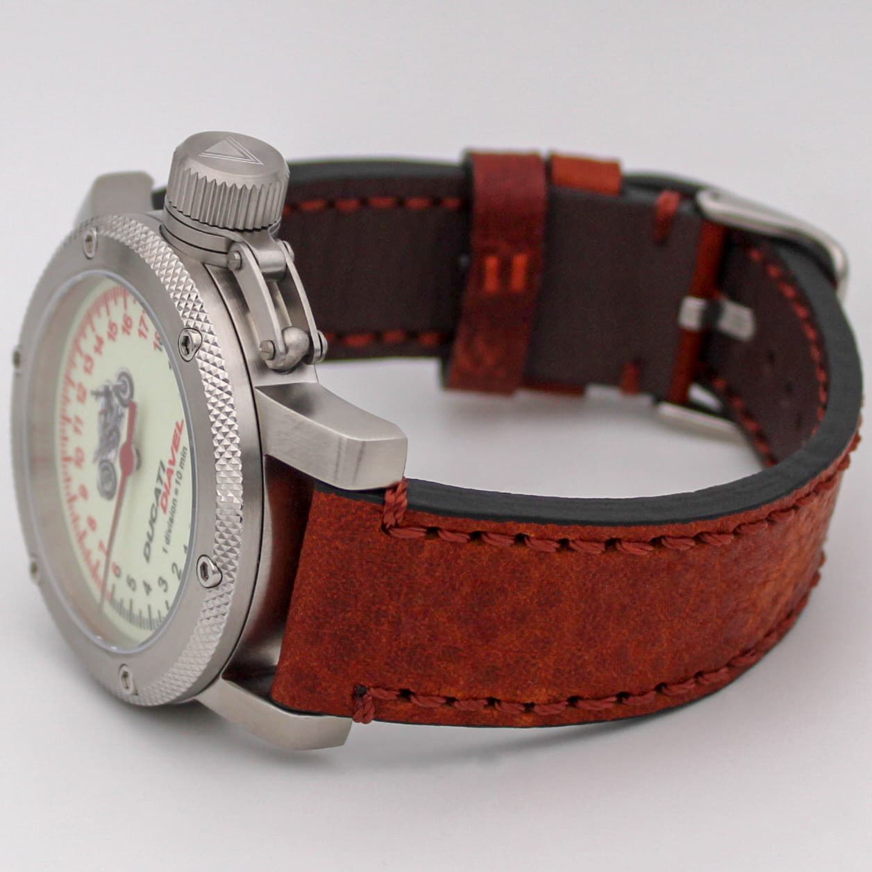 Часы DUCATI DIAVEL (мотоцикл) механизм Восток 2431.01