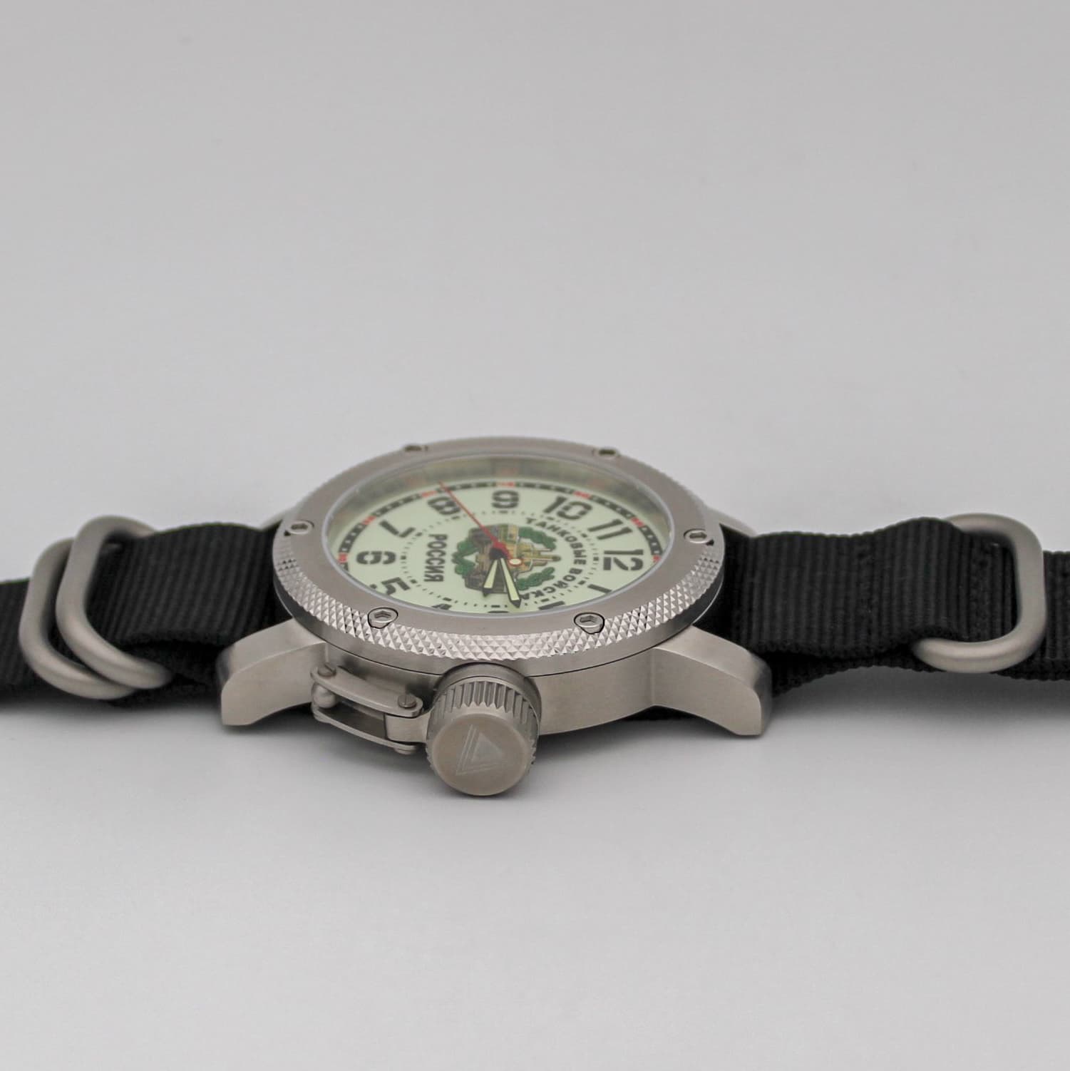 Часы Танковые войска РОССИЯ, механизм Восток 2415.01