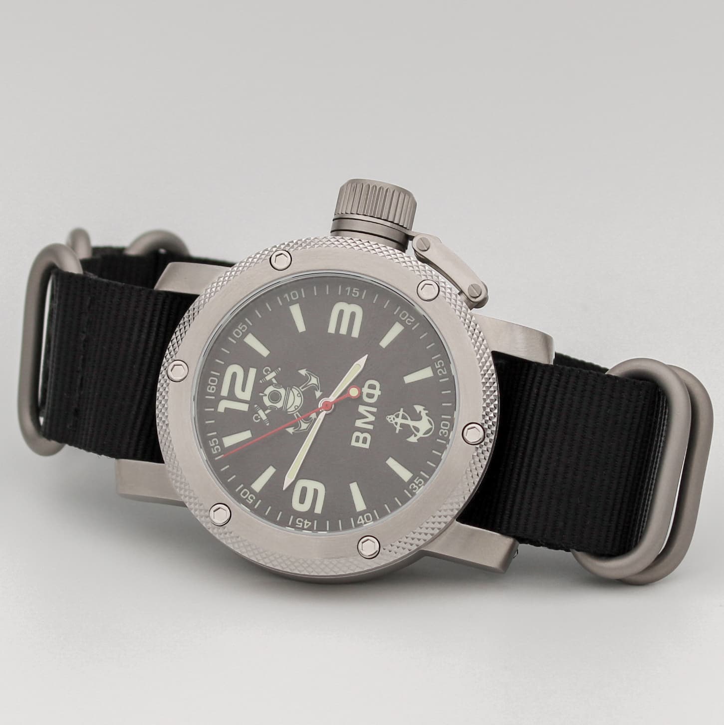 Часы ВМФ(с якорем) механизм Восток 2415.01