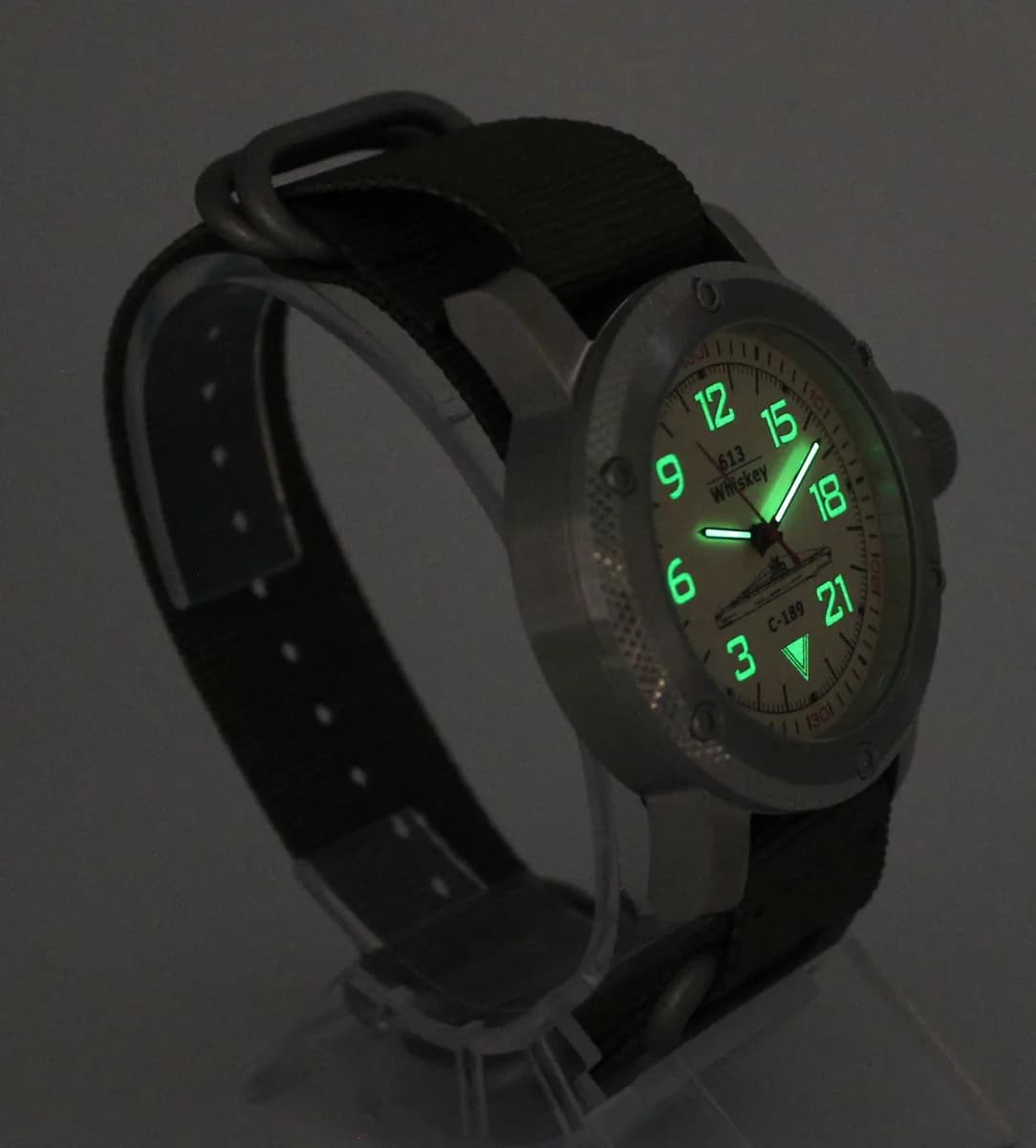 Часы наручные С-189 (Whiskey) механические 102.21,противоударные, механизм Ракета 2623Н