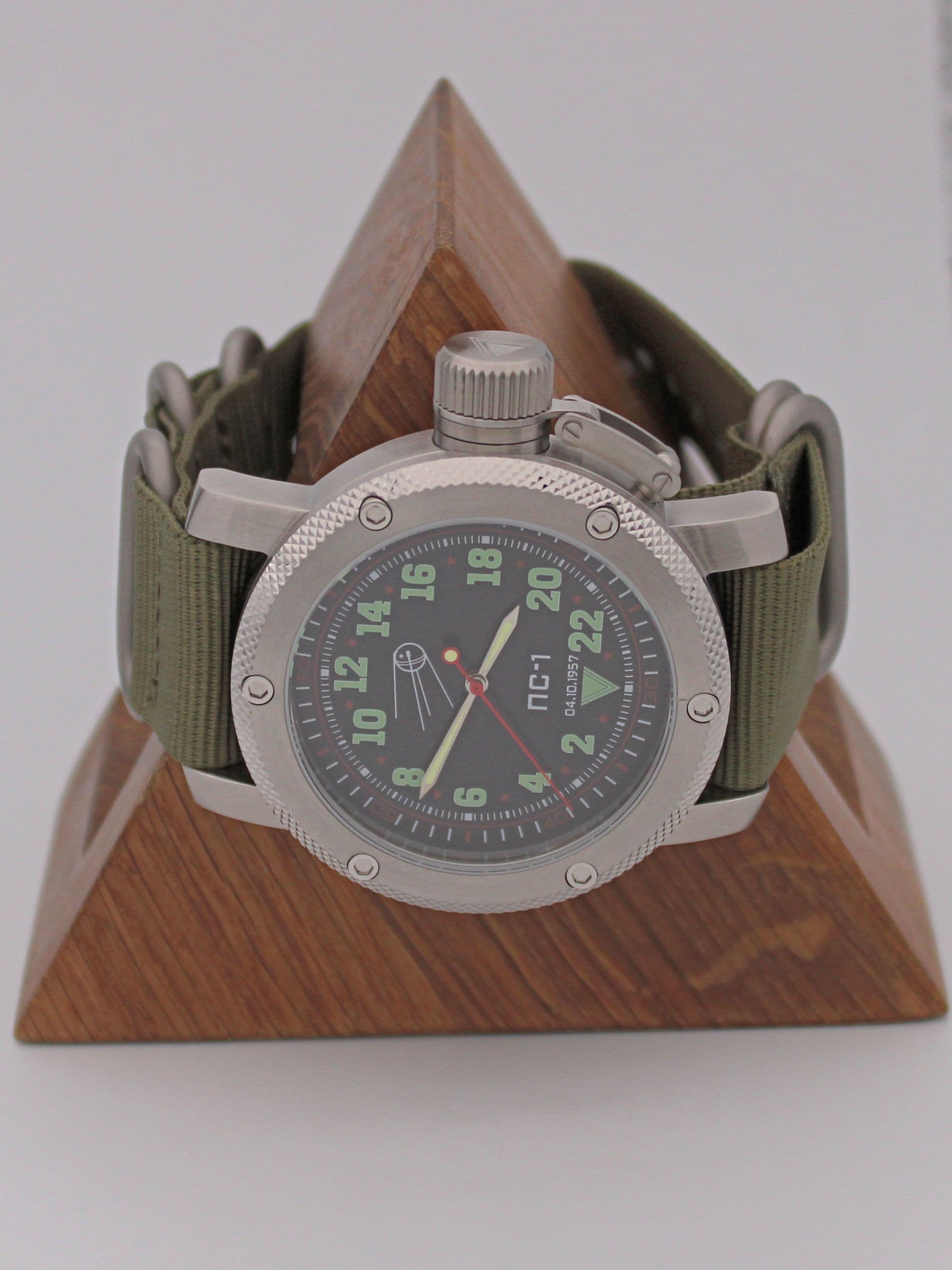 Часы "Простейший Спутник-1" механические с автоподзаводом (Восток 2431) 01.124.21