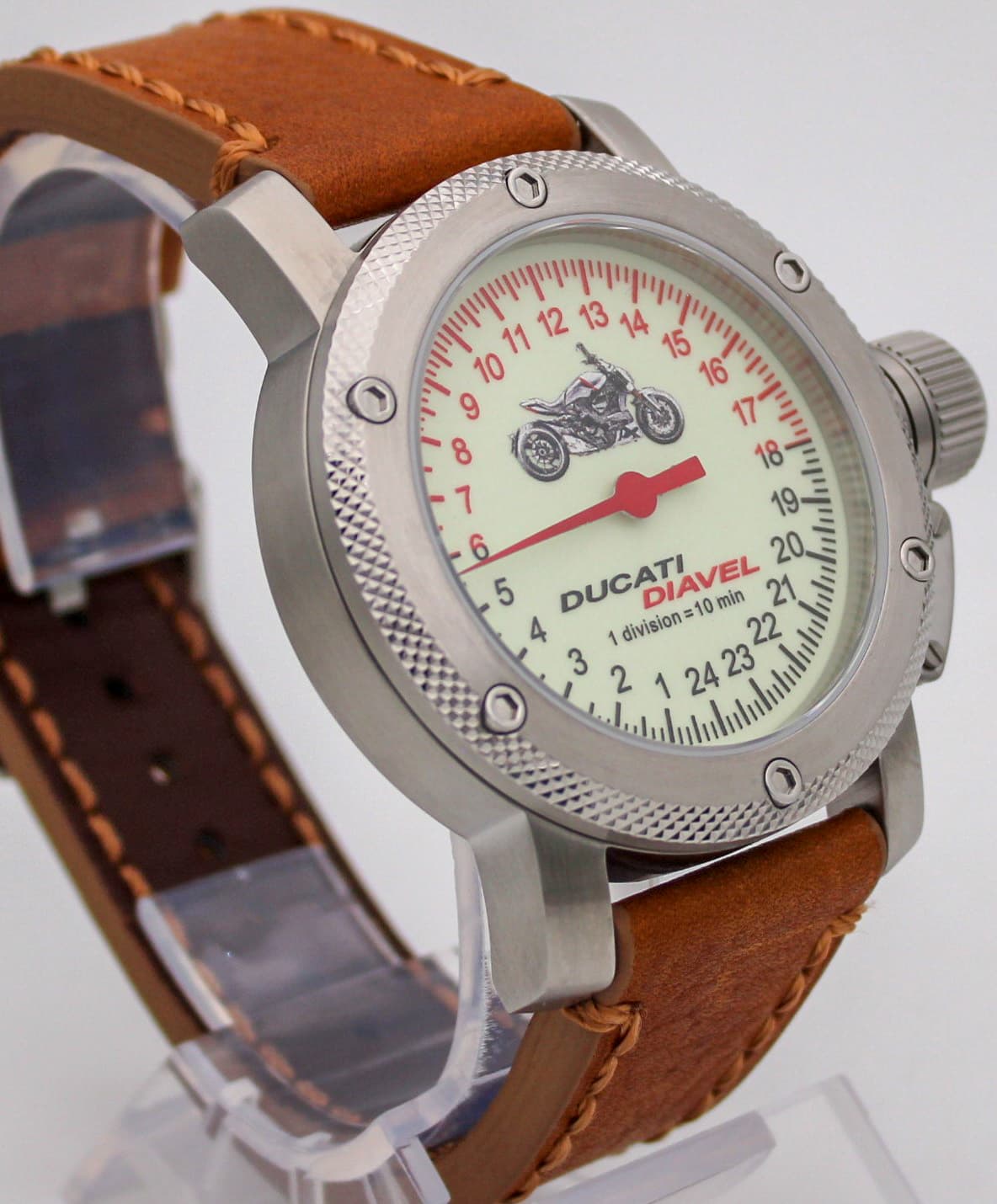 Часы DUCATI DIAVEL (мотоцикл) механизм Восток 2431.01