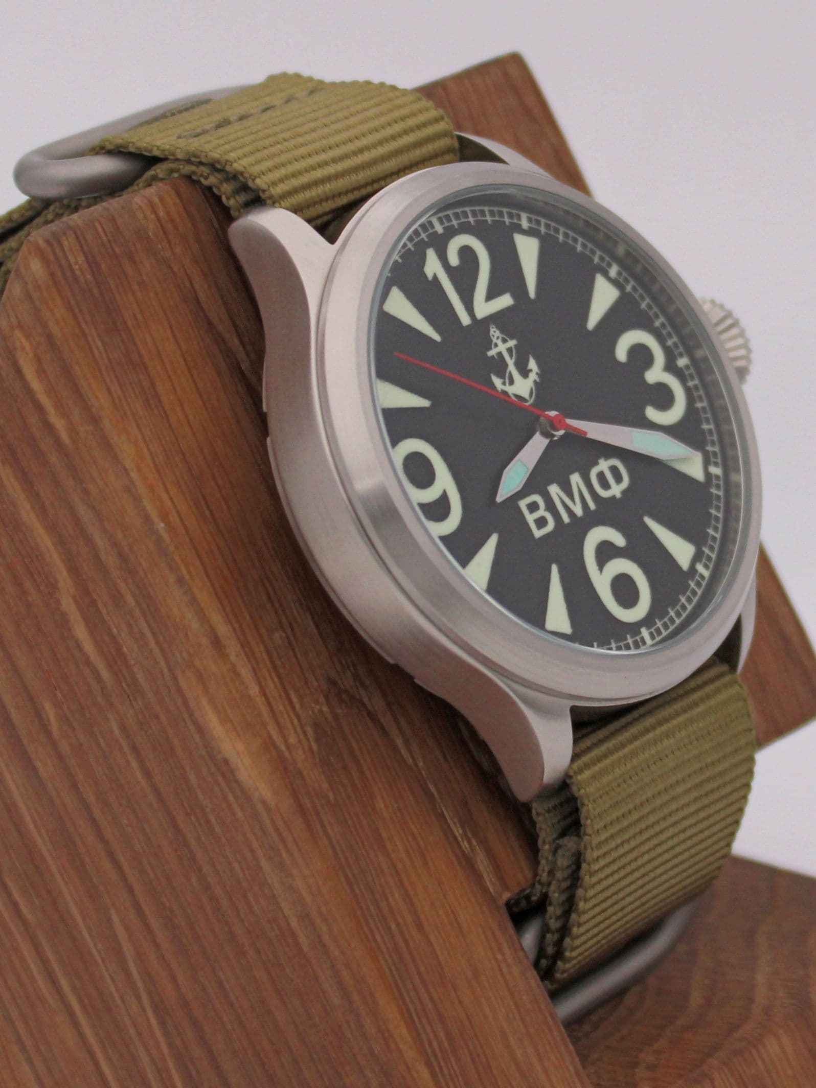 Часы ВМФ механические (Восток 2409) 11.077.21