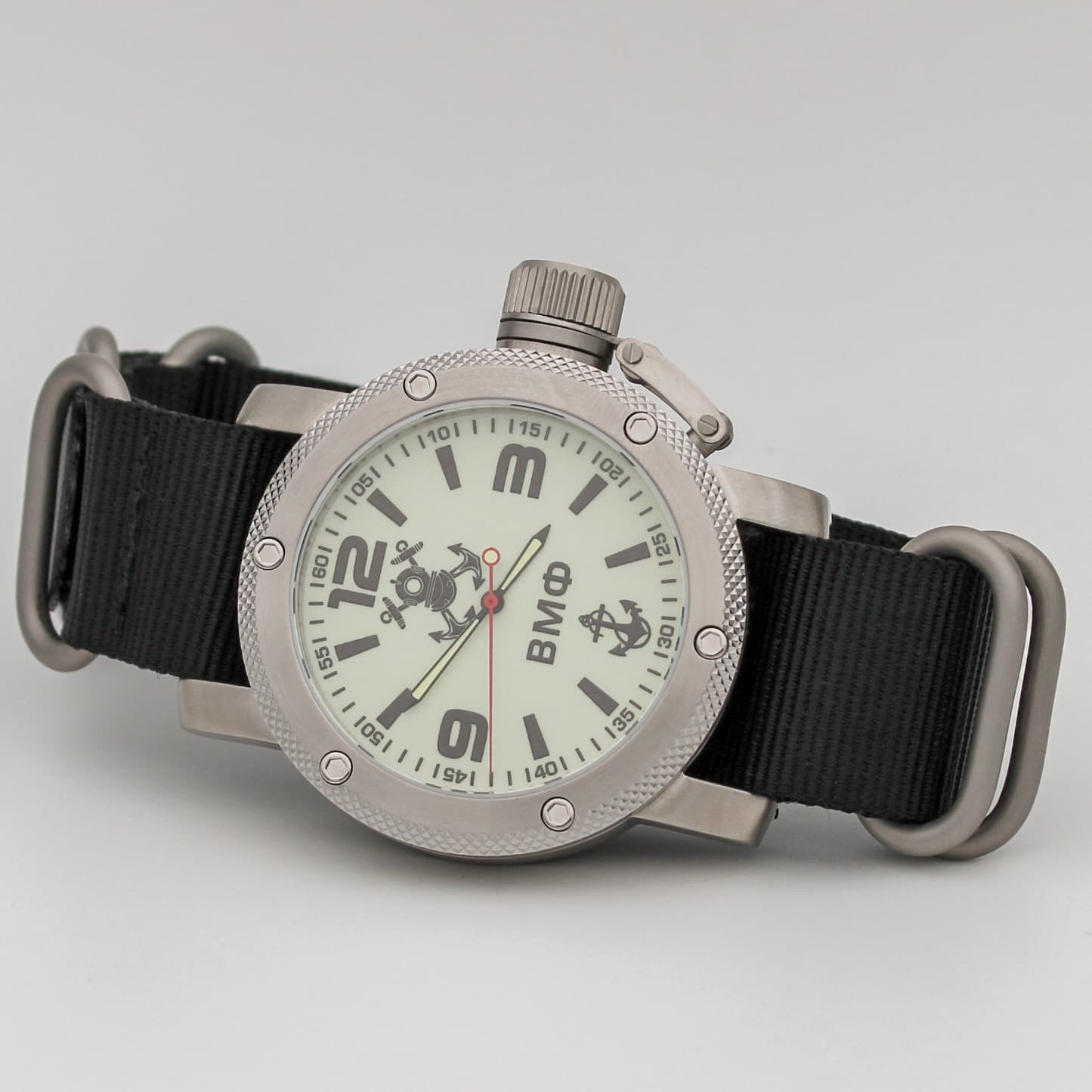 Часы ВМФ(с якорем) механизм Восток 2415.01