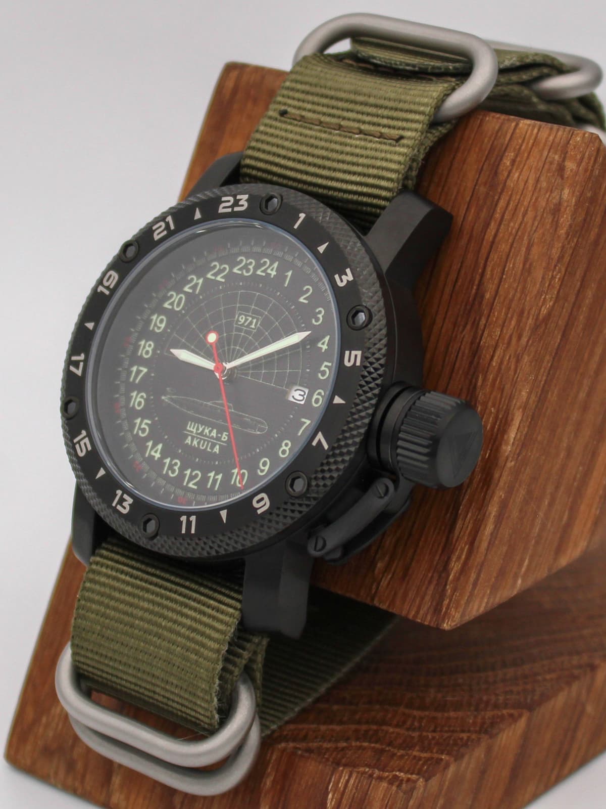 Часы 971 / Щука-Б (Akula) кварцевые (Ronda 515.24H) Q147.063.21