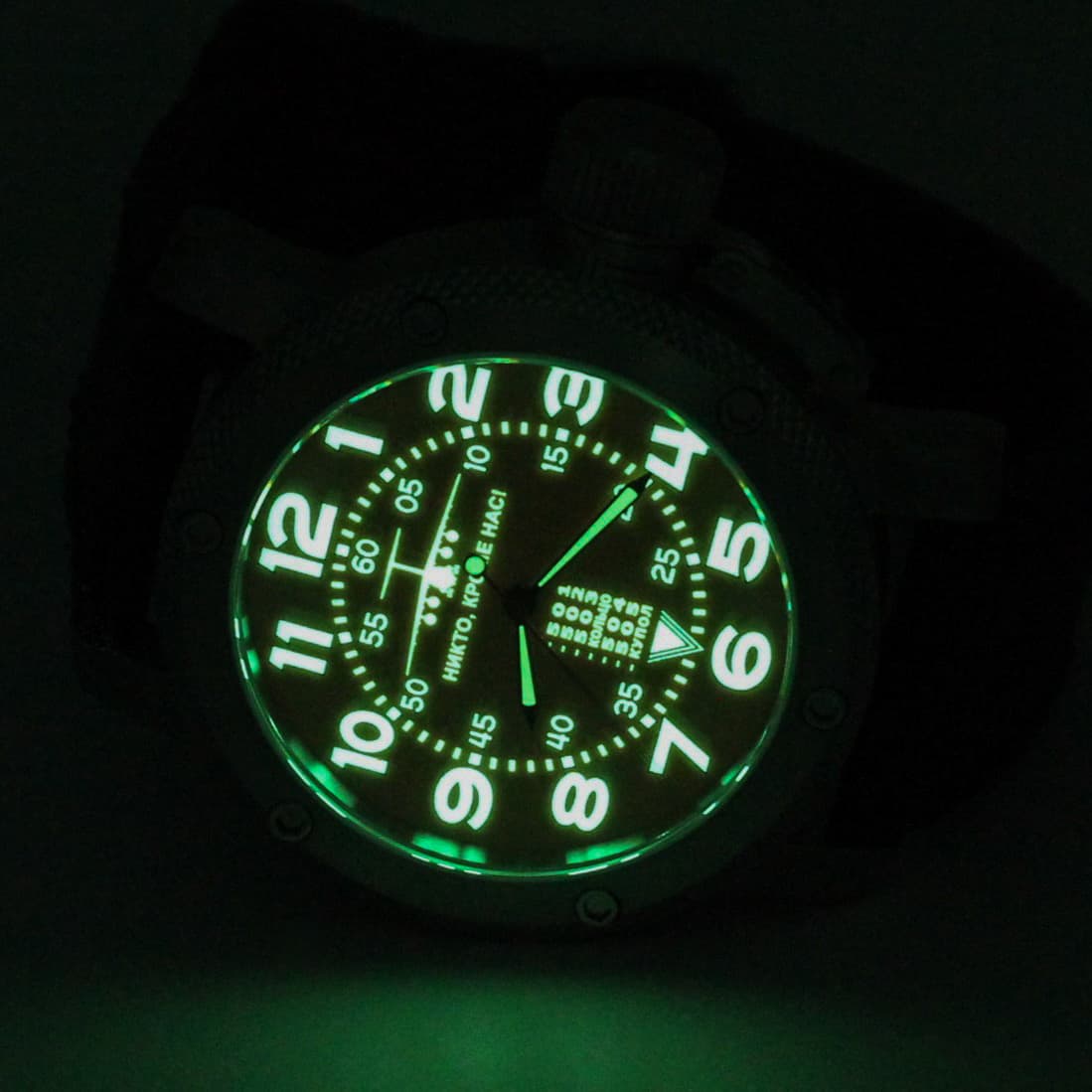 Часы  ВДВ ИЛ-76 механические,  механизм Ракета 2609 НА, противоударные.