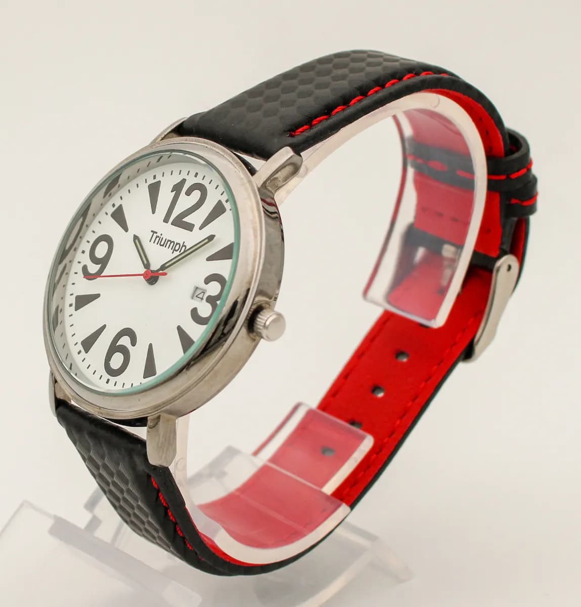  Часы наручные Triumph кварцевые 501.51