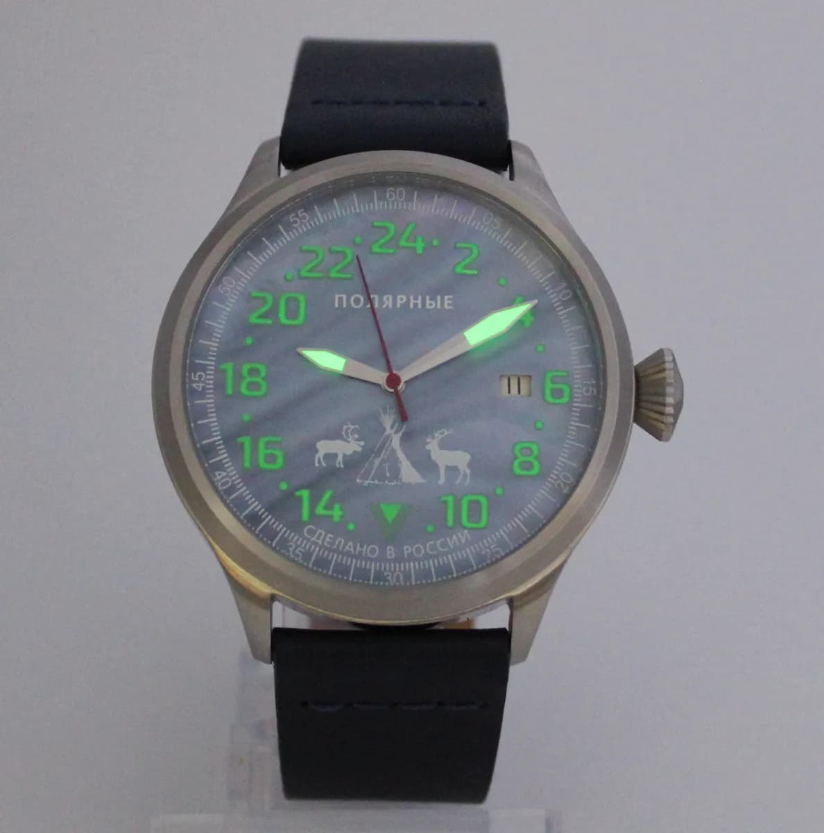 Часы наручные  Полярные/ Северное сияние 11.201.04 ,  механические, противоударные, механизм  Восток 2424 