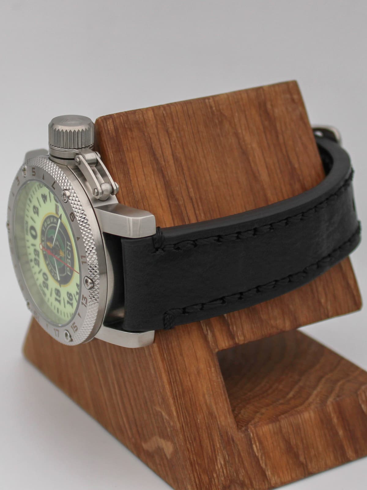 Часы РВСН кварцевые (Ronda 515.24H) Q47.160.01