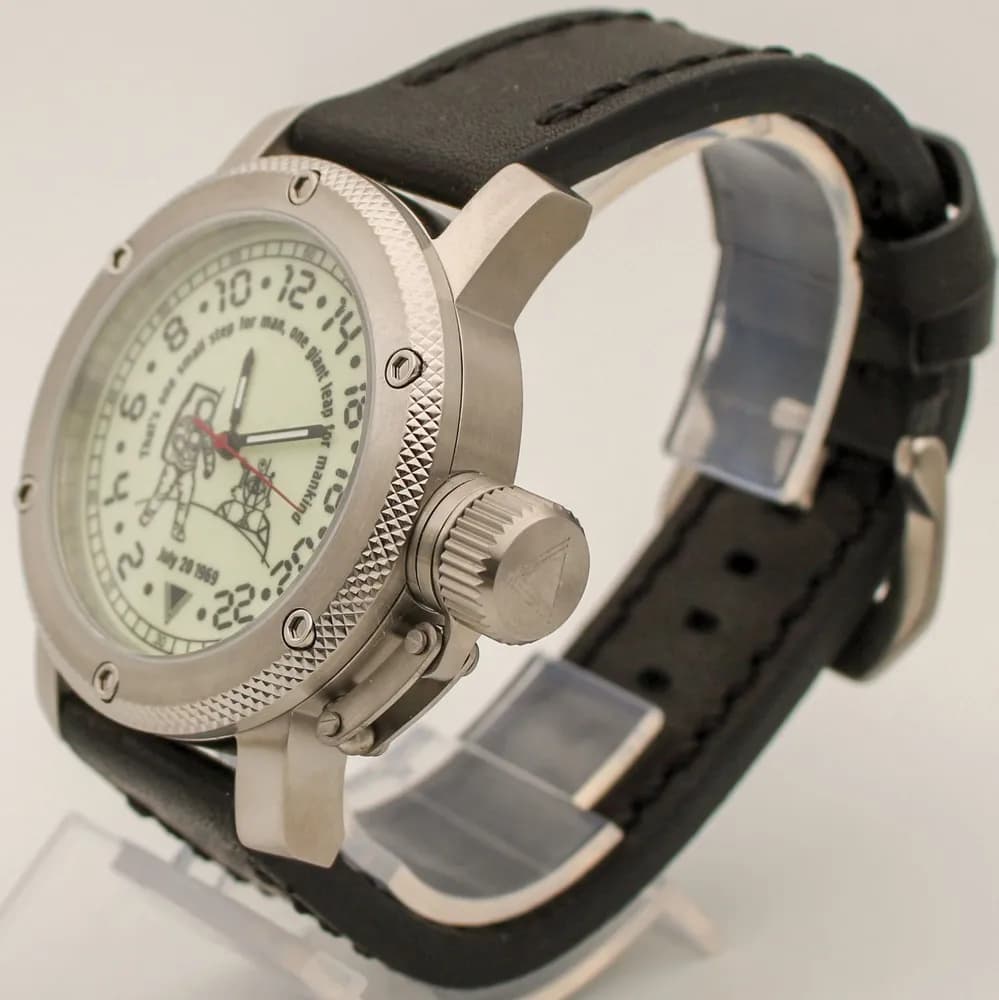 Часы Высадка на Луне механические 126.01 механизм Ракета 2623