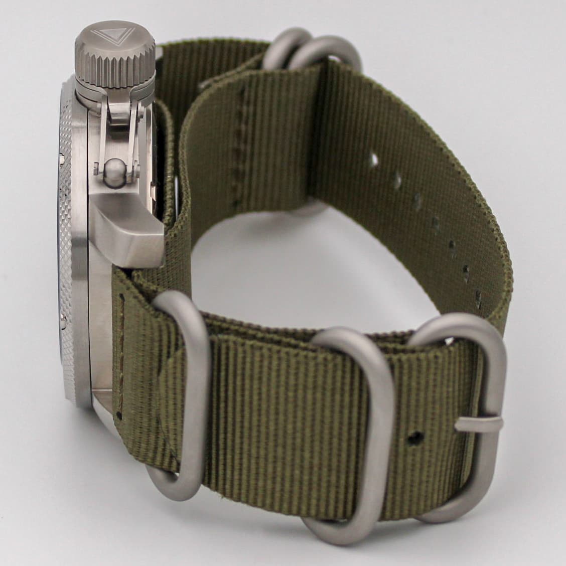 Часы  ВДВ ИЛ-76 механические,  механизм Ракета 2609 НА, противоударные.