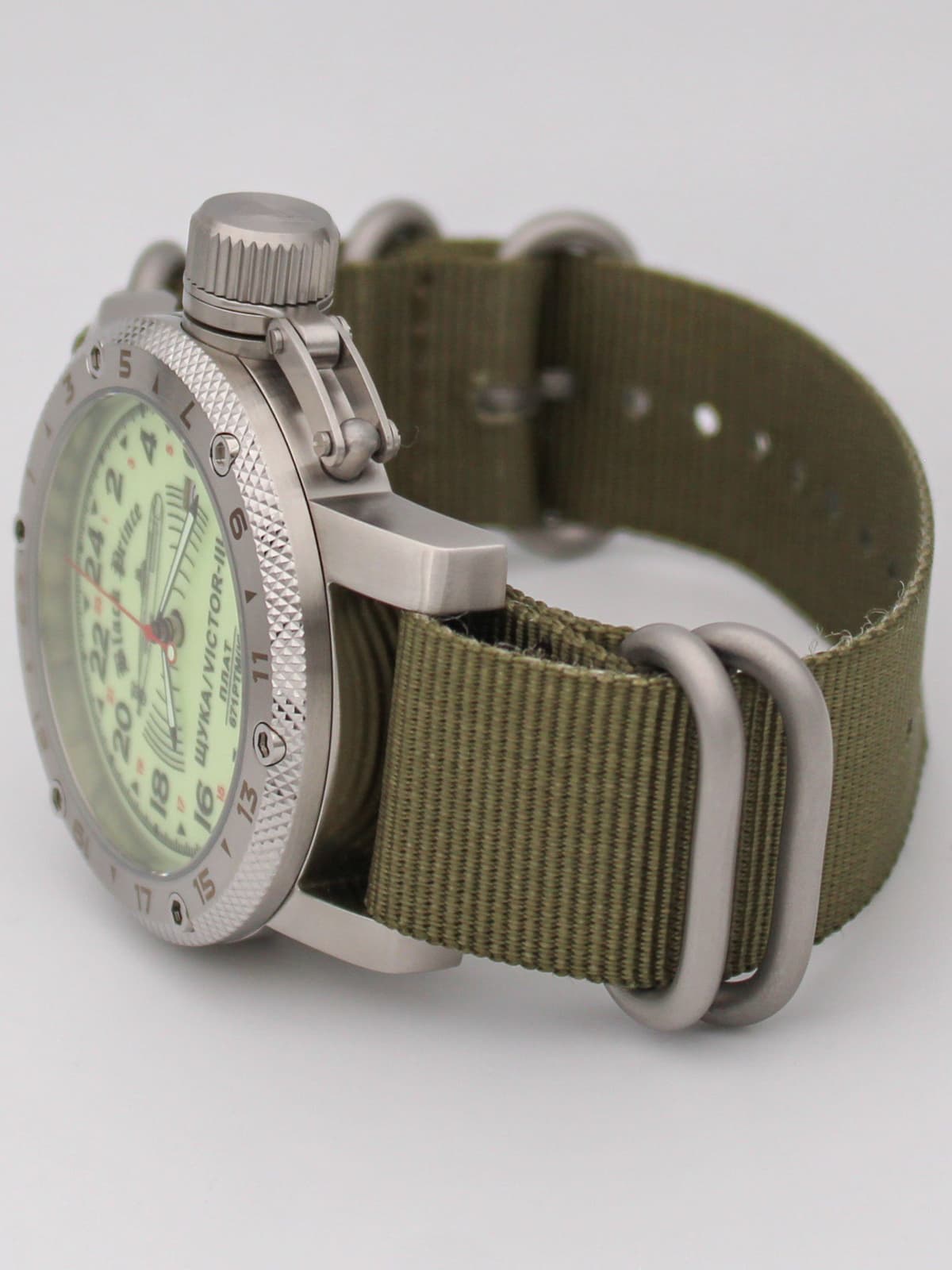 Часы 671 / Щука (Black Prince) кварцевые (Ronda 515.24H) Q47.066.21