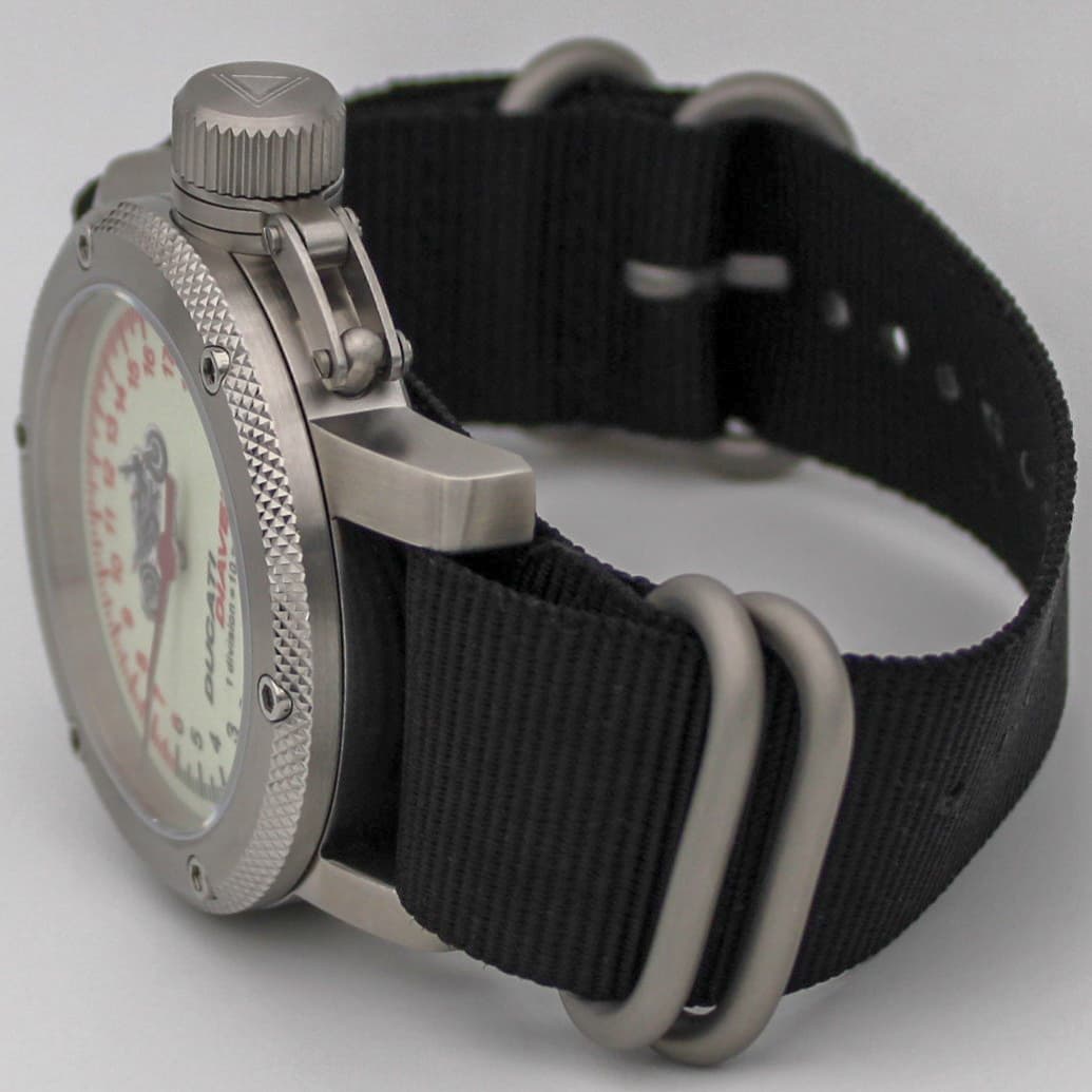 Часы DUCATI DIAVEL (мотоцикл) механизм Восток 2431.01