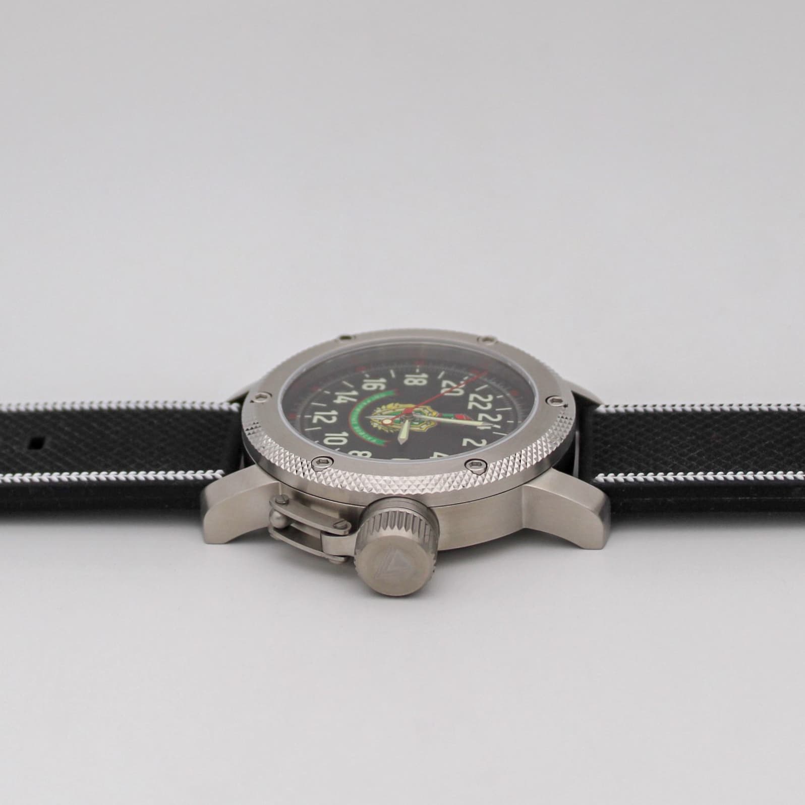 Часы Пограничные войска, механизм Восток 2431.01