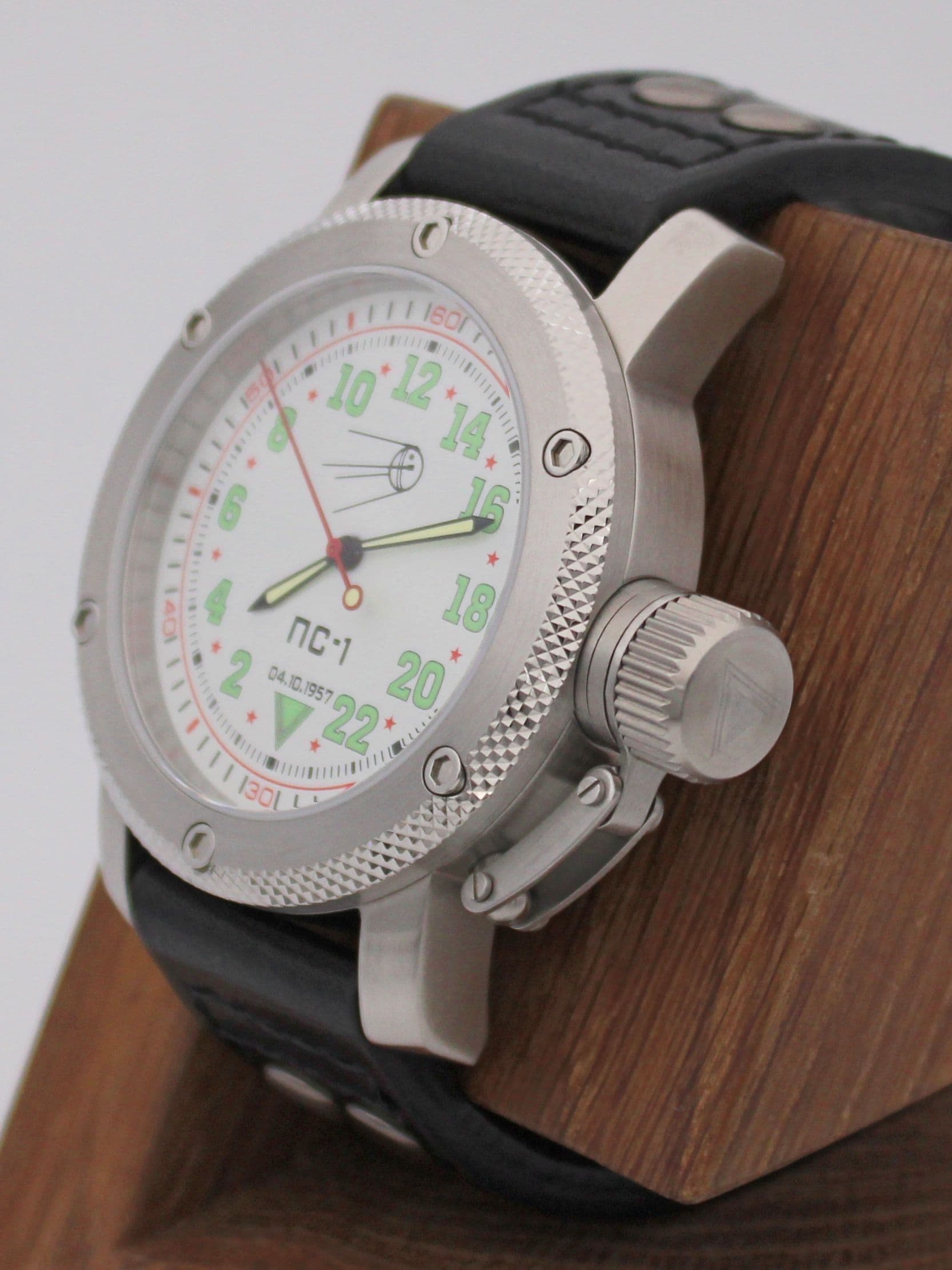 Часы "Простейший Спутник-1" механические с автоподзаводом (Восток 2431) 01.121.01