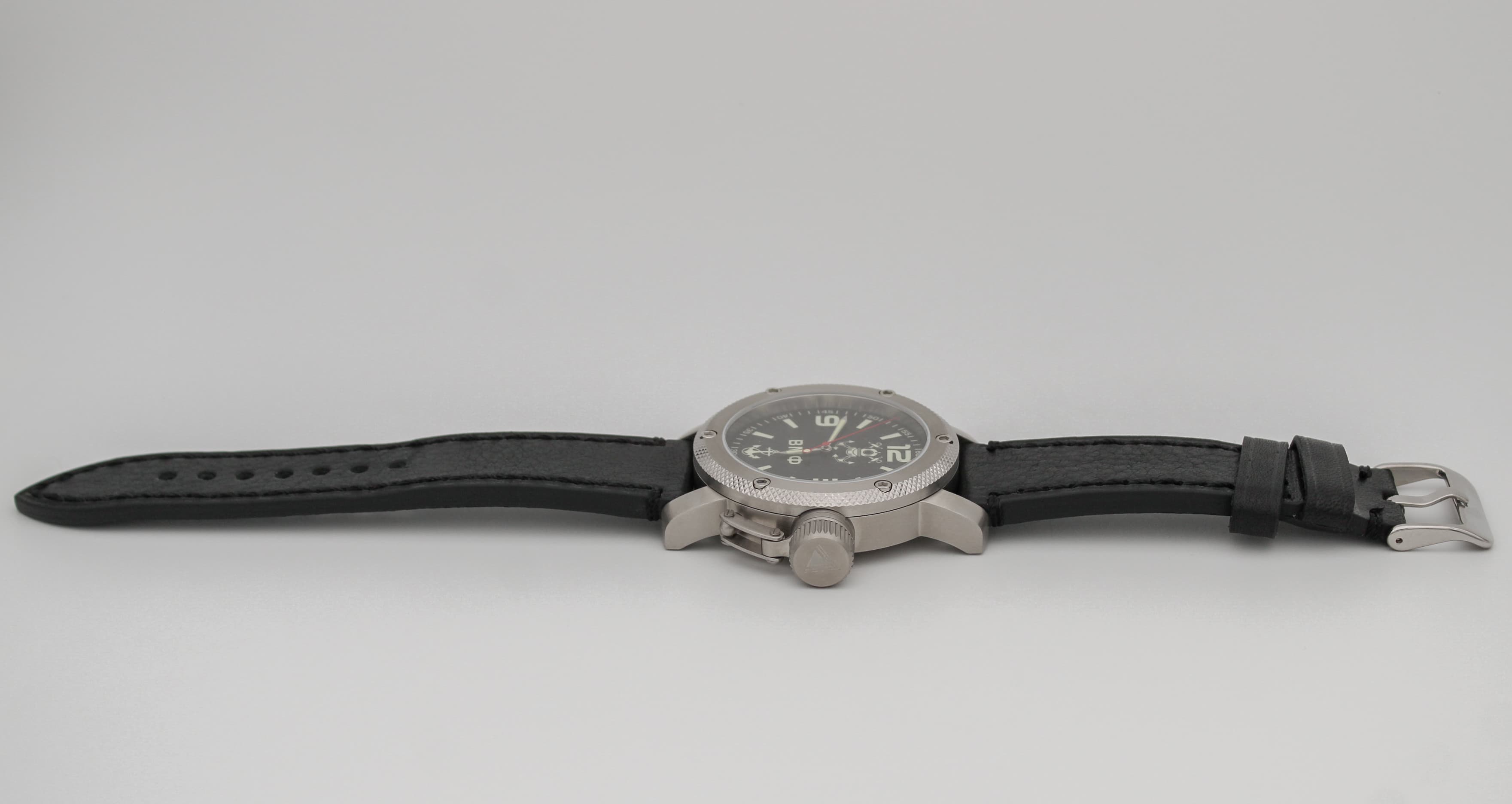 Часы ВМФ(с якорем) механизм Восток 2415.01