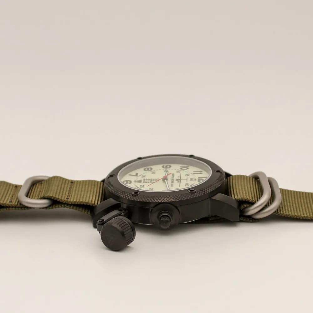 Часы ВДВ механические (сапфировое стекло) 102.1001.21 механизм Ракета 2609