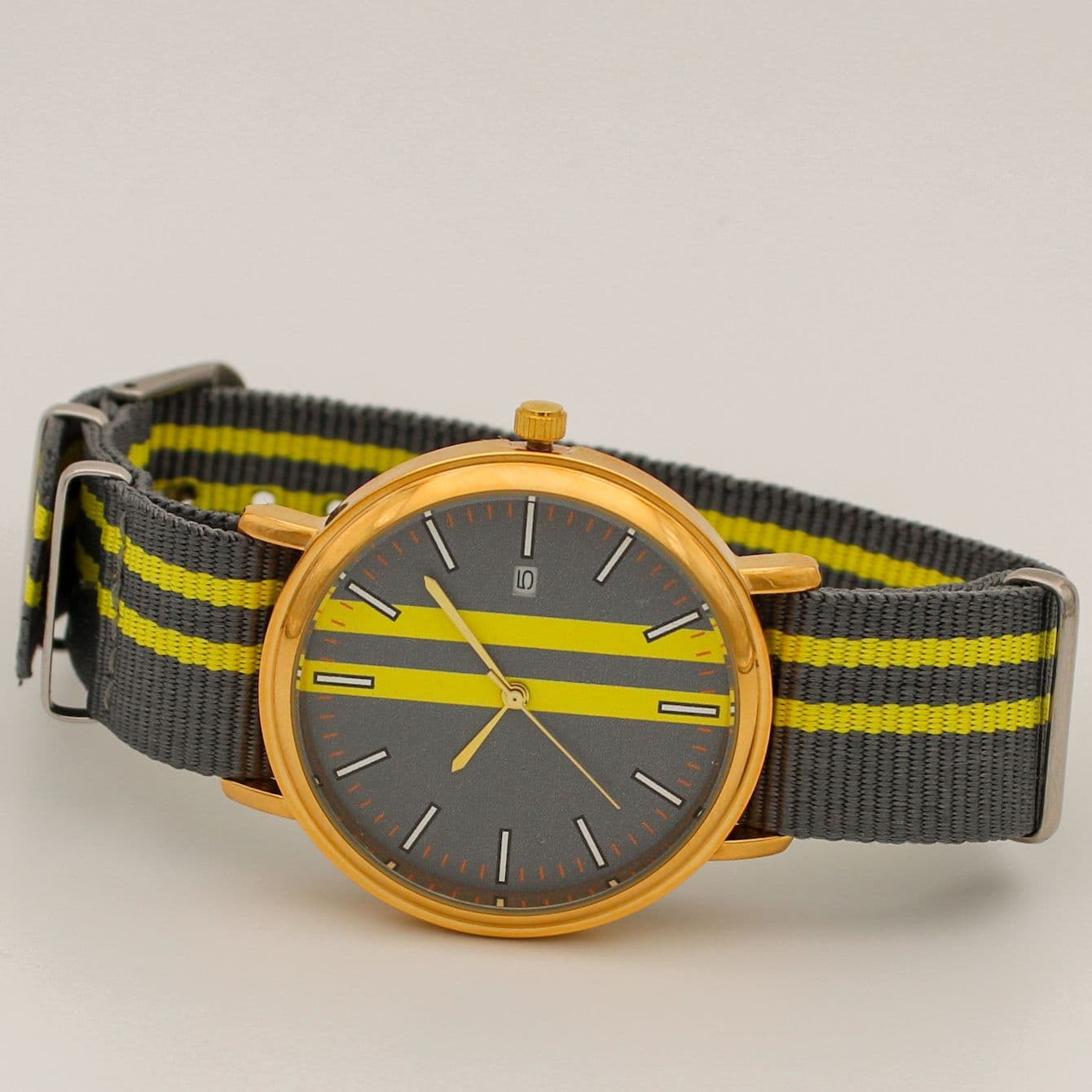 Часы Triumph кварцевые 509.52