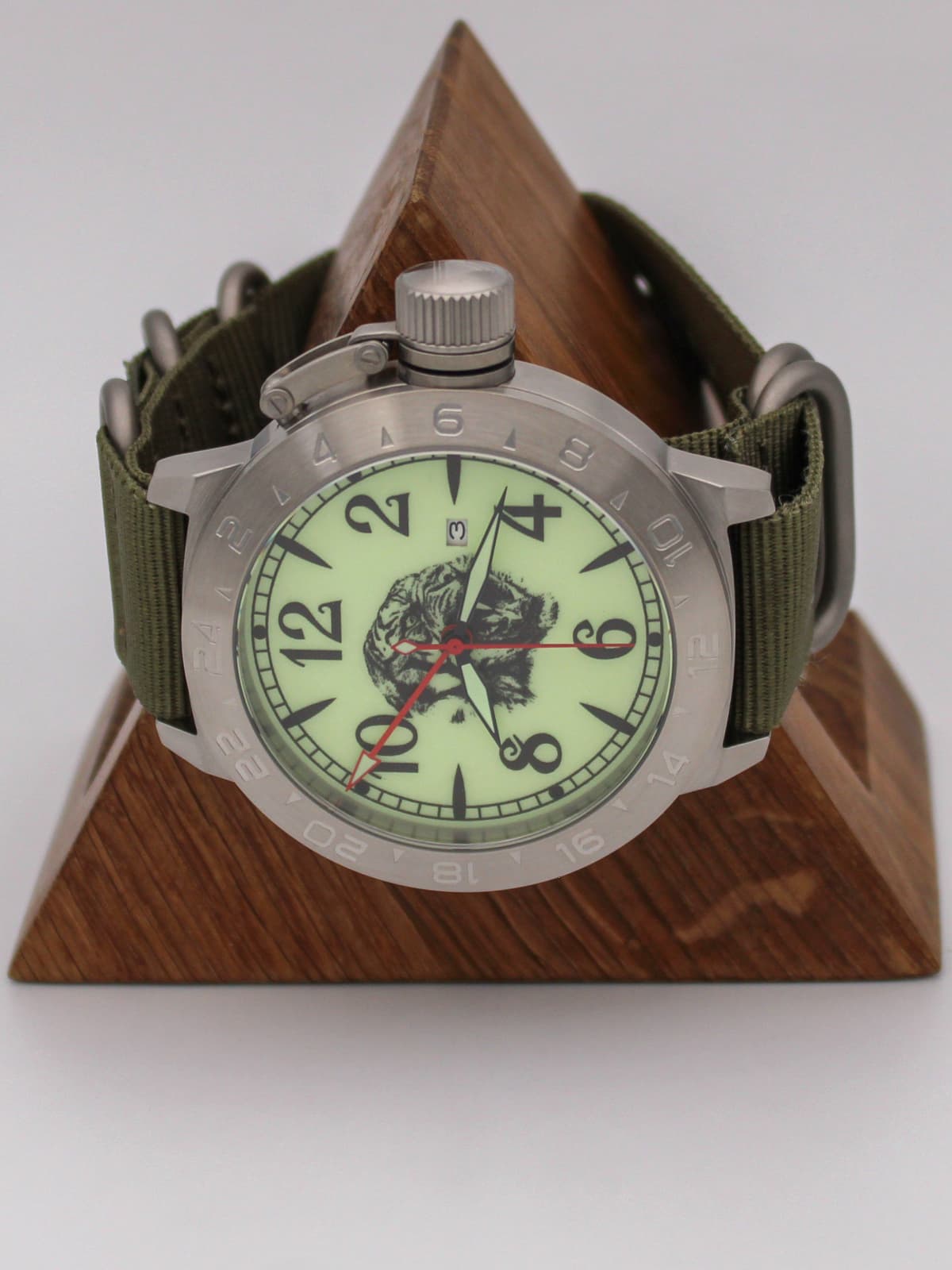 Часы Тигр механические с автоподзаводом (Seiko NH34A) 52.315.21