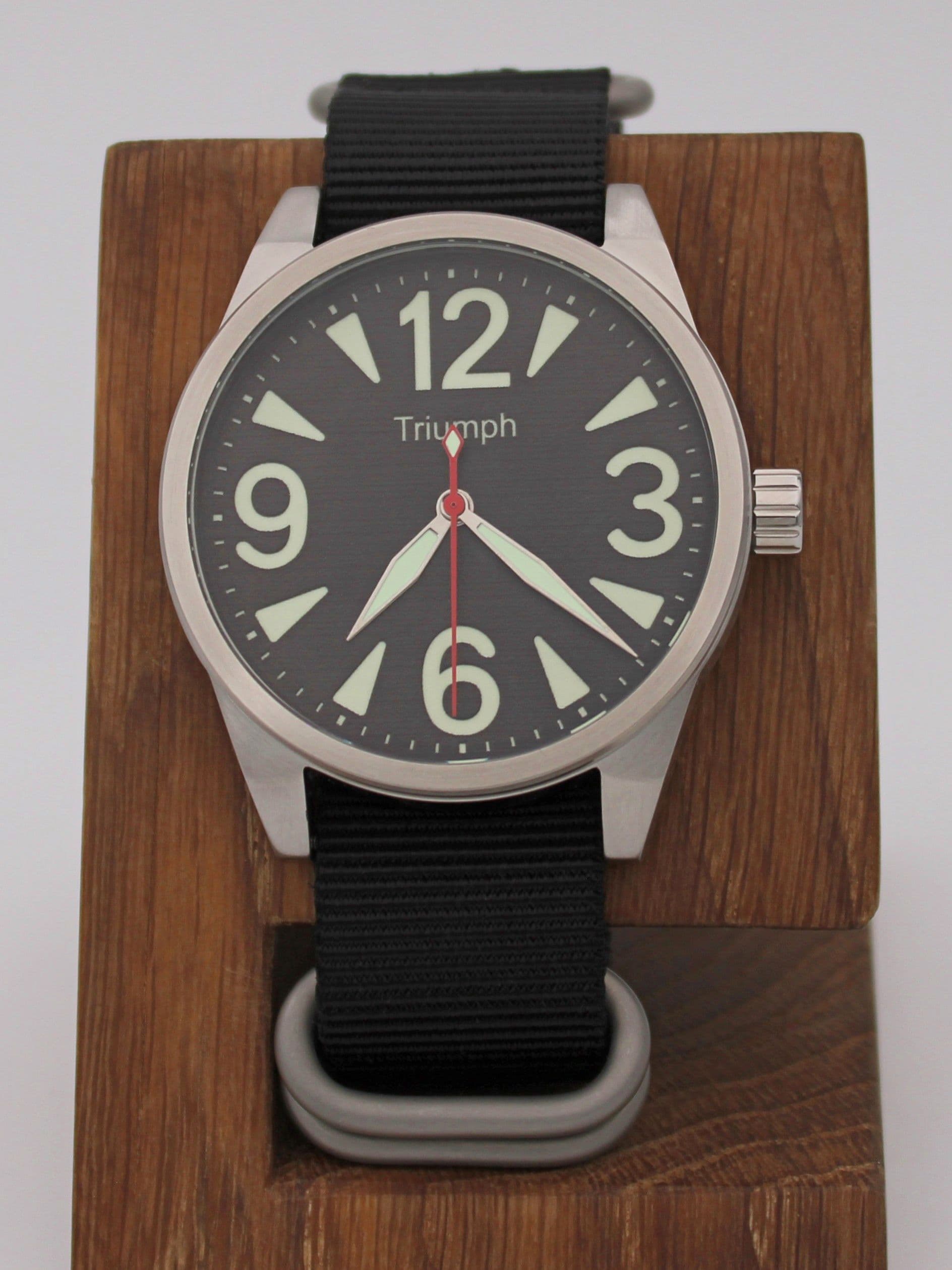 Часы Triumph механические (Ракета 2609) 21.502.22