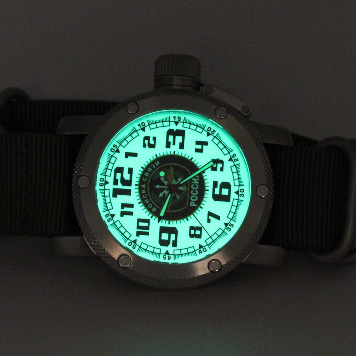 Часы ВОЙСКА СВЯЗИ РОССИИ, механизм Восток 2415.01