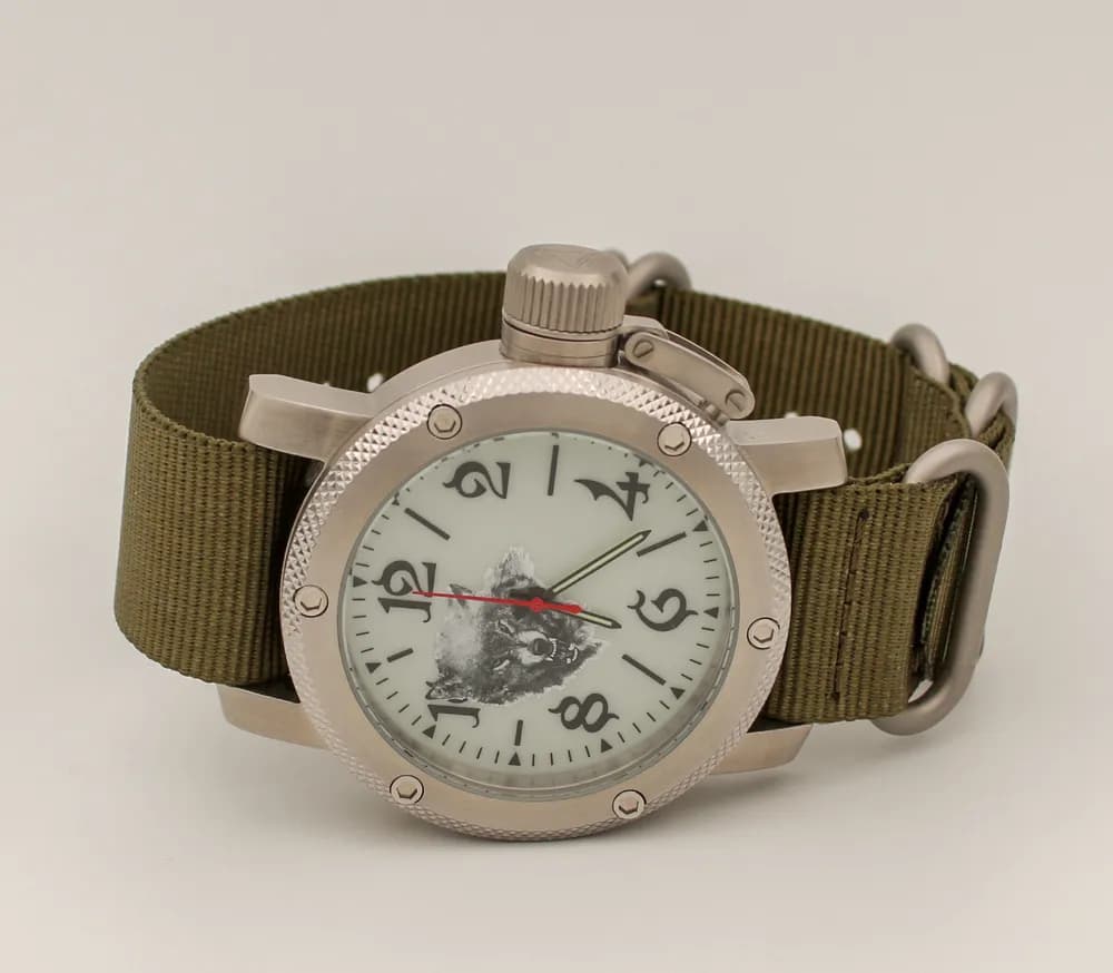 Часы Волк 305,21 механические, механизм Ракета 2609НА