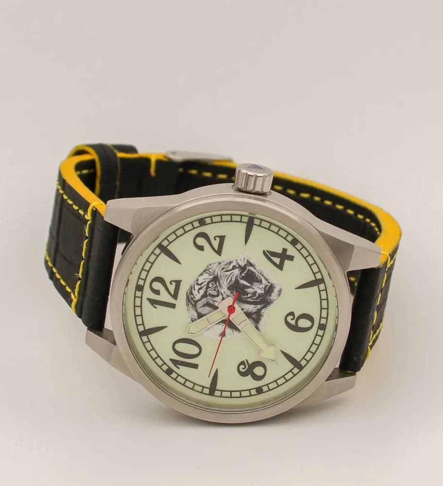 Часы наручные Тигр 21.315.014 механические,  механизм Ракета 2609