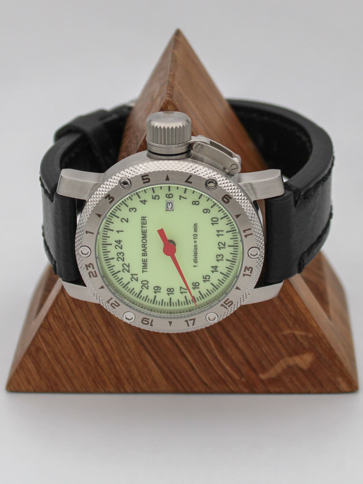 Часы Time Barometer однострелочные кварцевые (Ronda 515.24H) 47.600.01