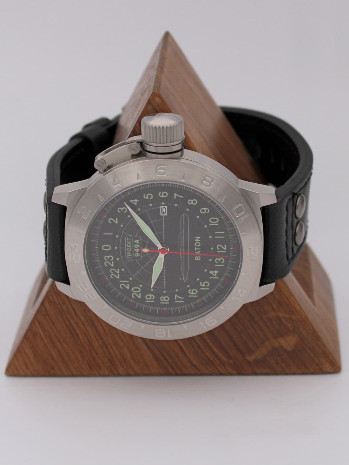 Часы 949А / Baton кварцевые (Ronda 515.24H) Q52.047.01