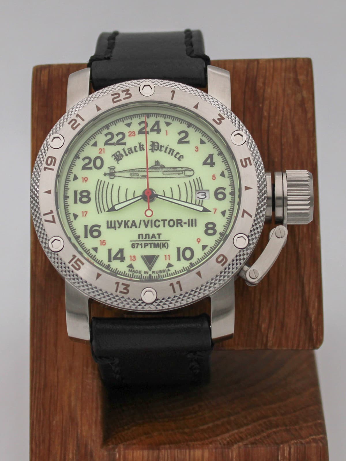 Часы 671 / Щука (Black Prince) кварцевые (Ronda 515.24H) Q47.066.01