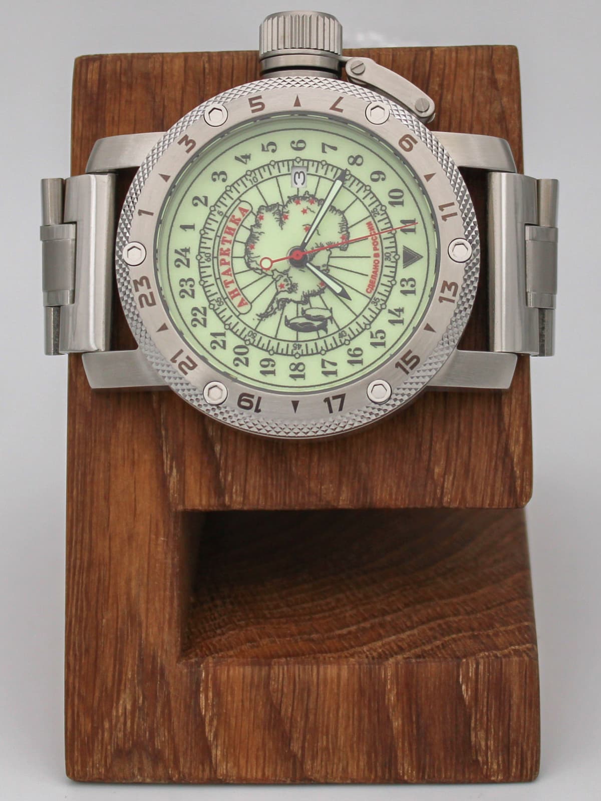 Часы Полярные / Антарктика кварцевые (Ronda 515.24H) Q47.140.2