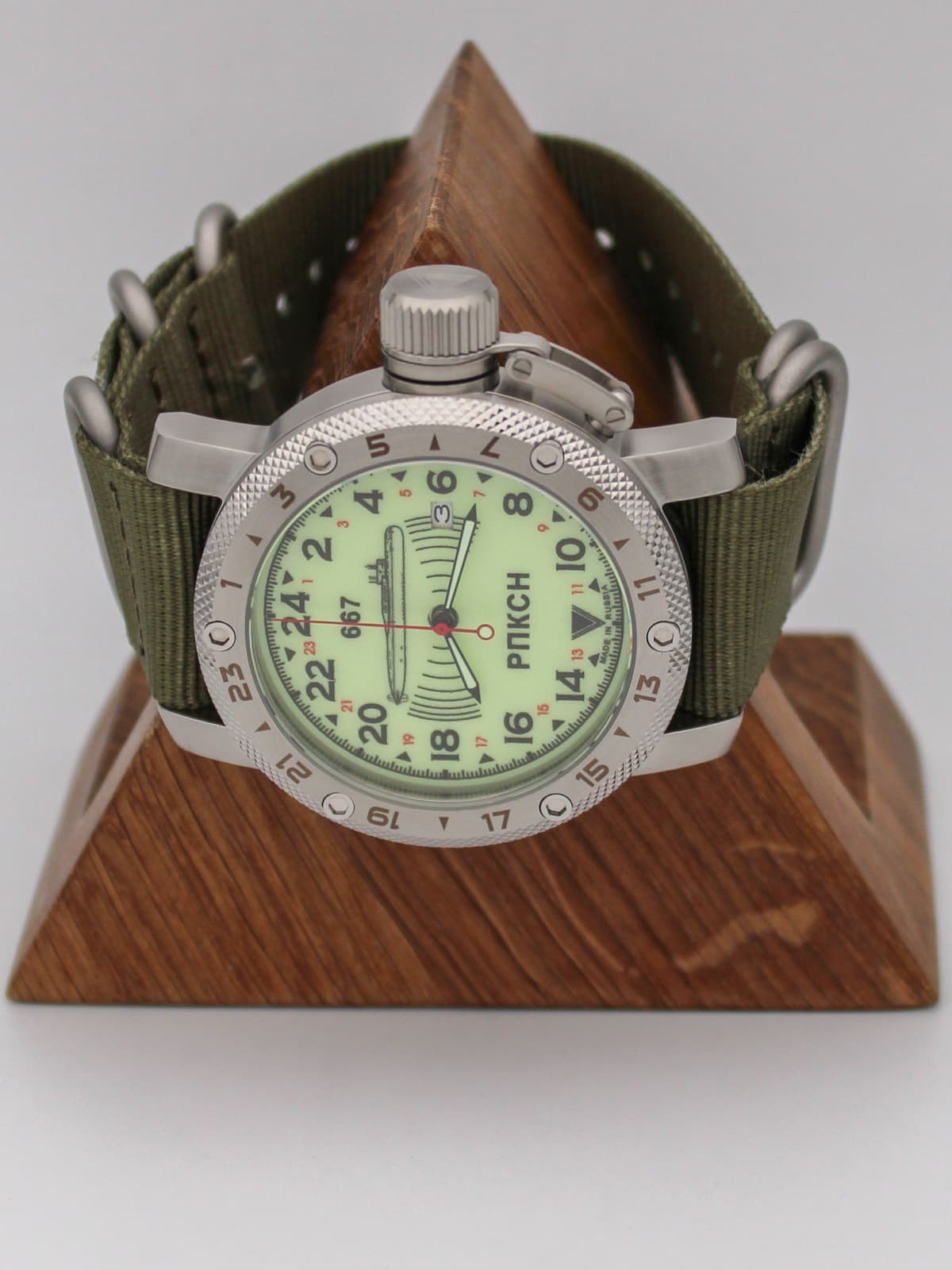 Часы 667 РПКСН кварцевые (Ronda 515.24H) Q47.038.21