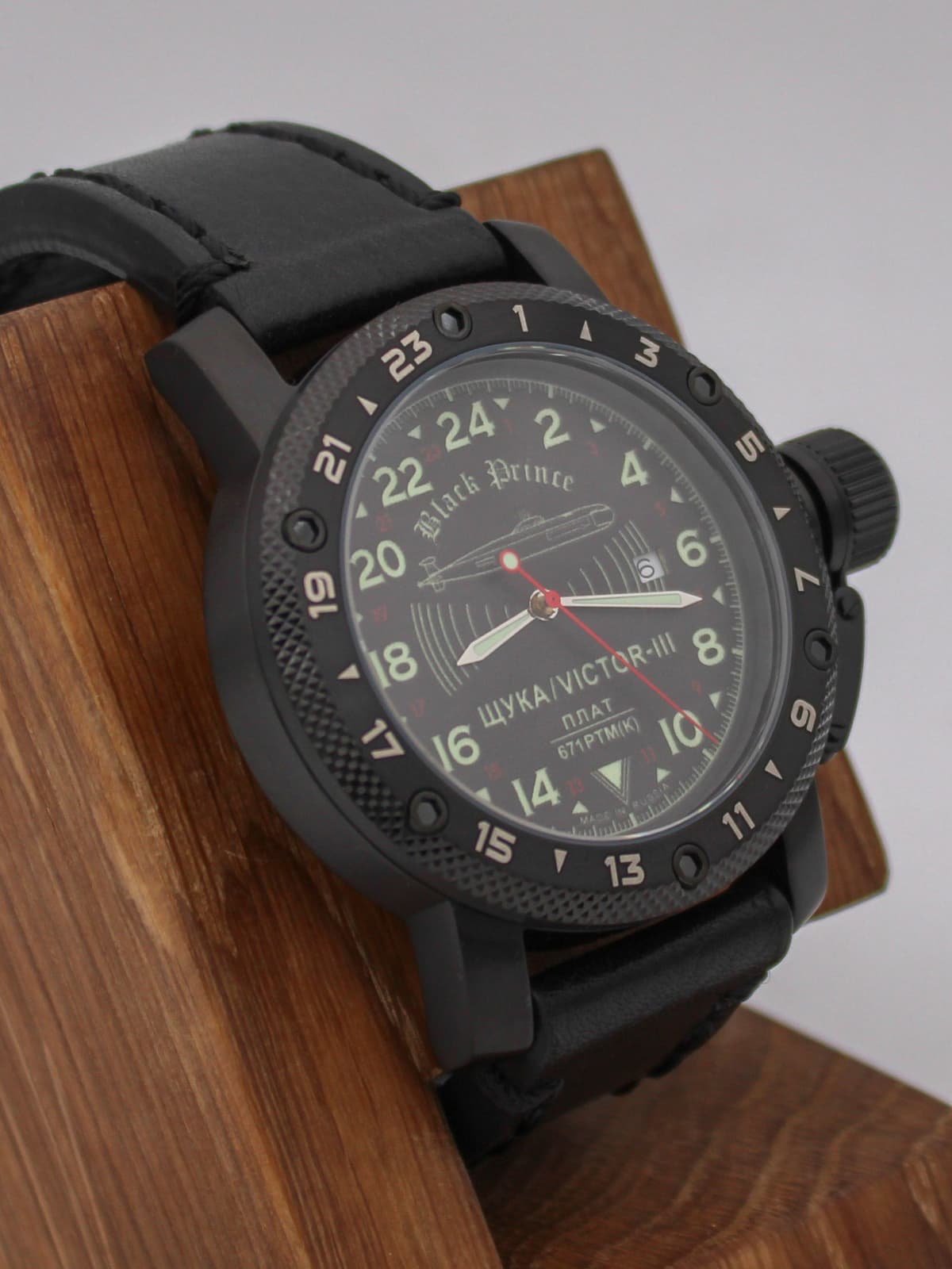 Часы 671 / Щука (Black Prince) кварцевые (Ronda 515.24H) Q147.068.01