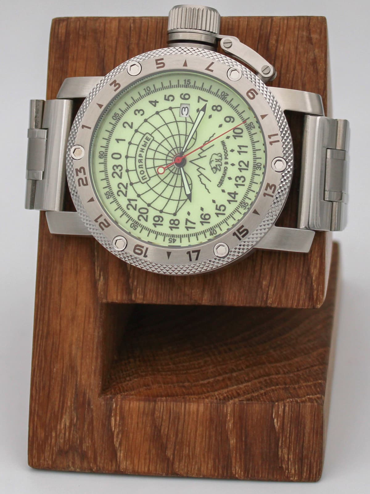 Часы Полярные кварцевые (Ronda 515.24H) Q47.131.2