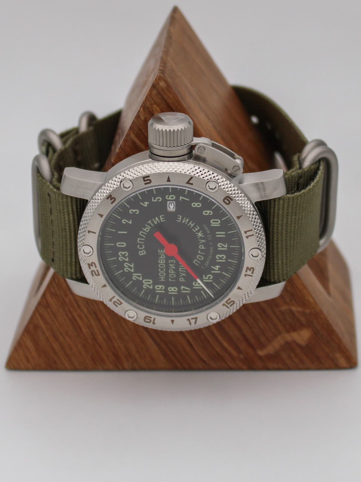 Часы Погружение / Всплытие однострелочные кварцевые (Ronda 515.24H) Q47.182.21