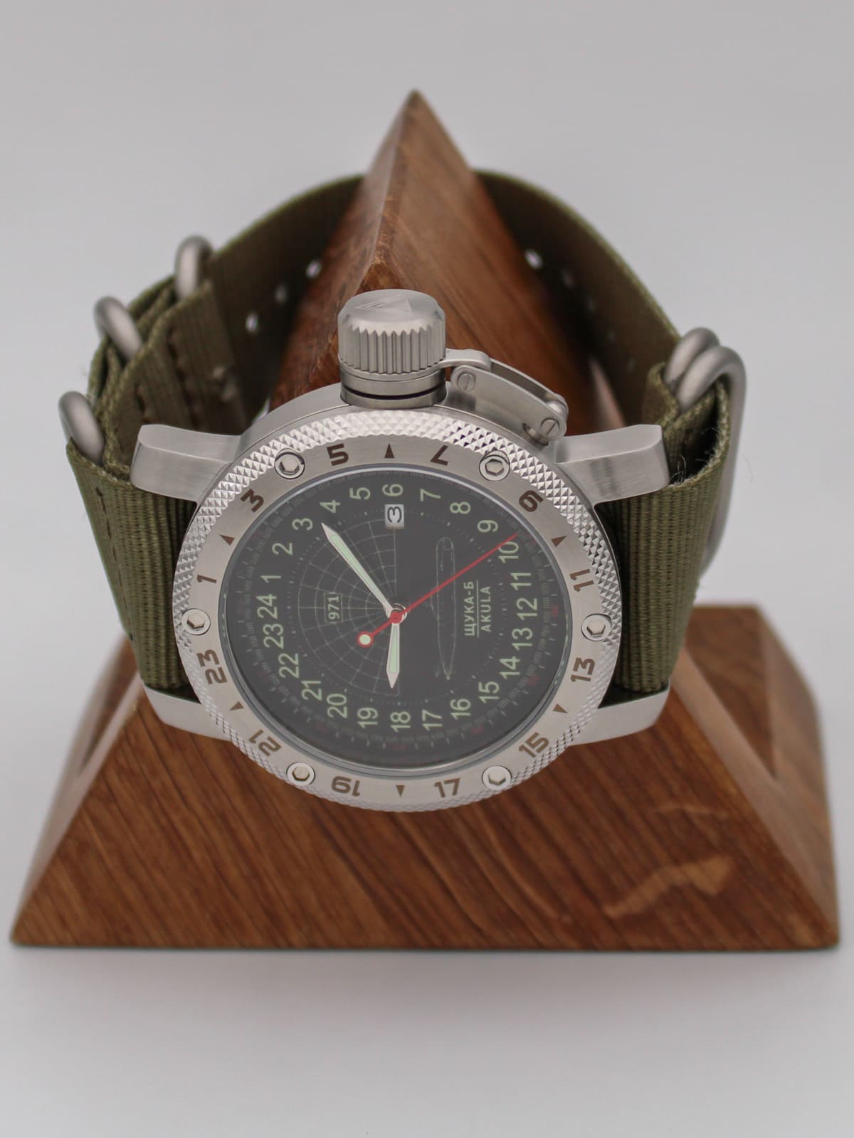 Часы 971 / Щука-Б (Akula) кварцевые (Ronda 515.24H) Q47.063.21