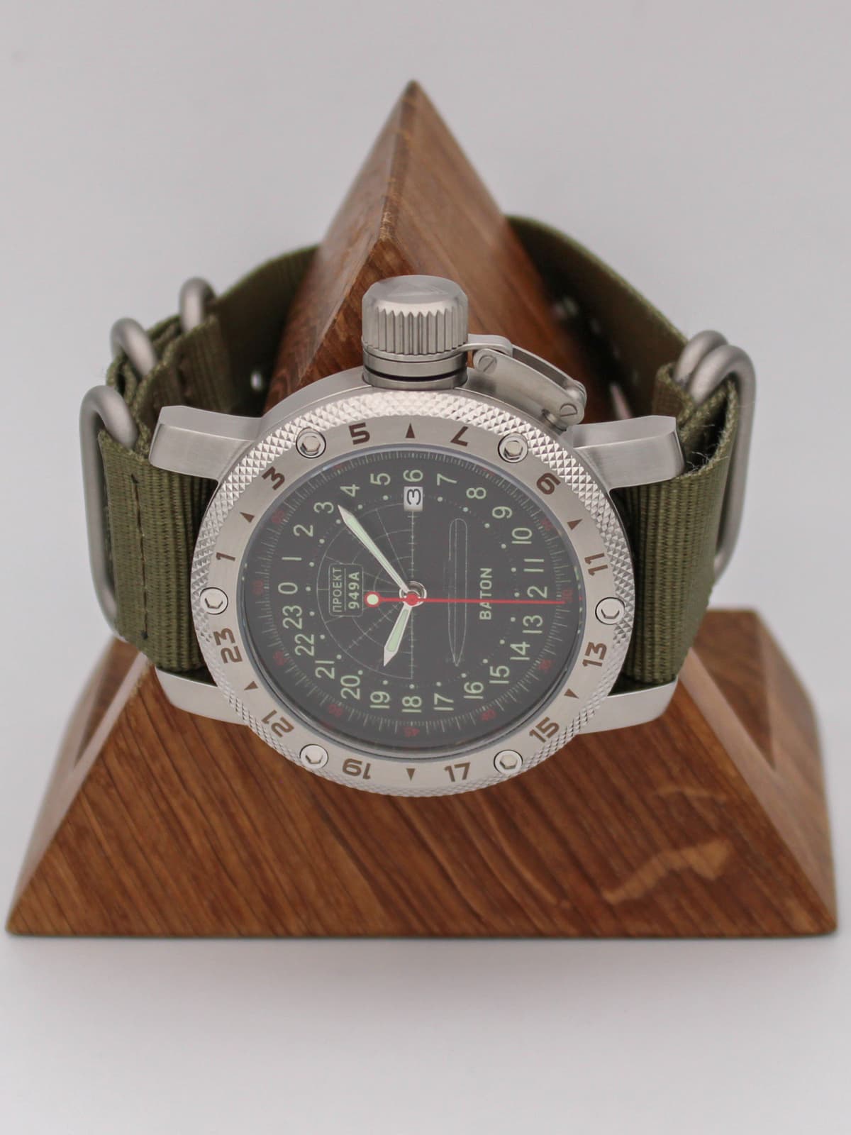 Часы 949А / Baton кварцевые (Ronda 515.24H) Q47.047.21