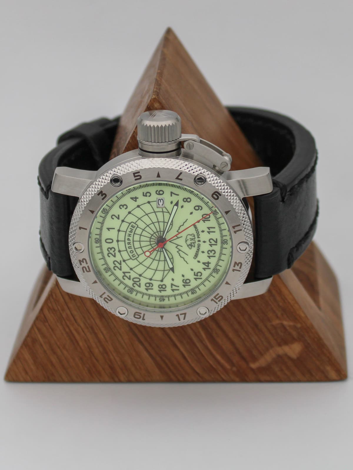 Часы Полярные кварцевые (Ronda 515.24H) Q47.131.01