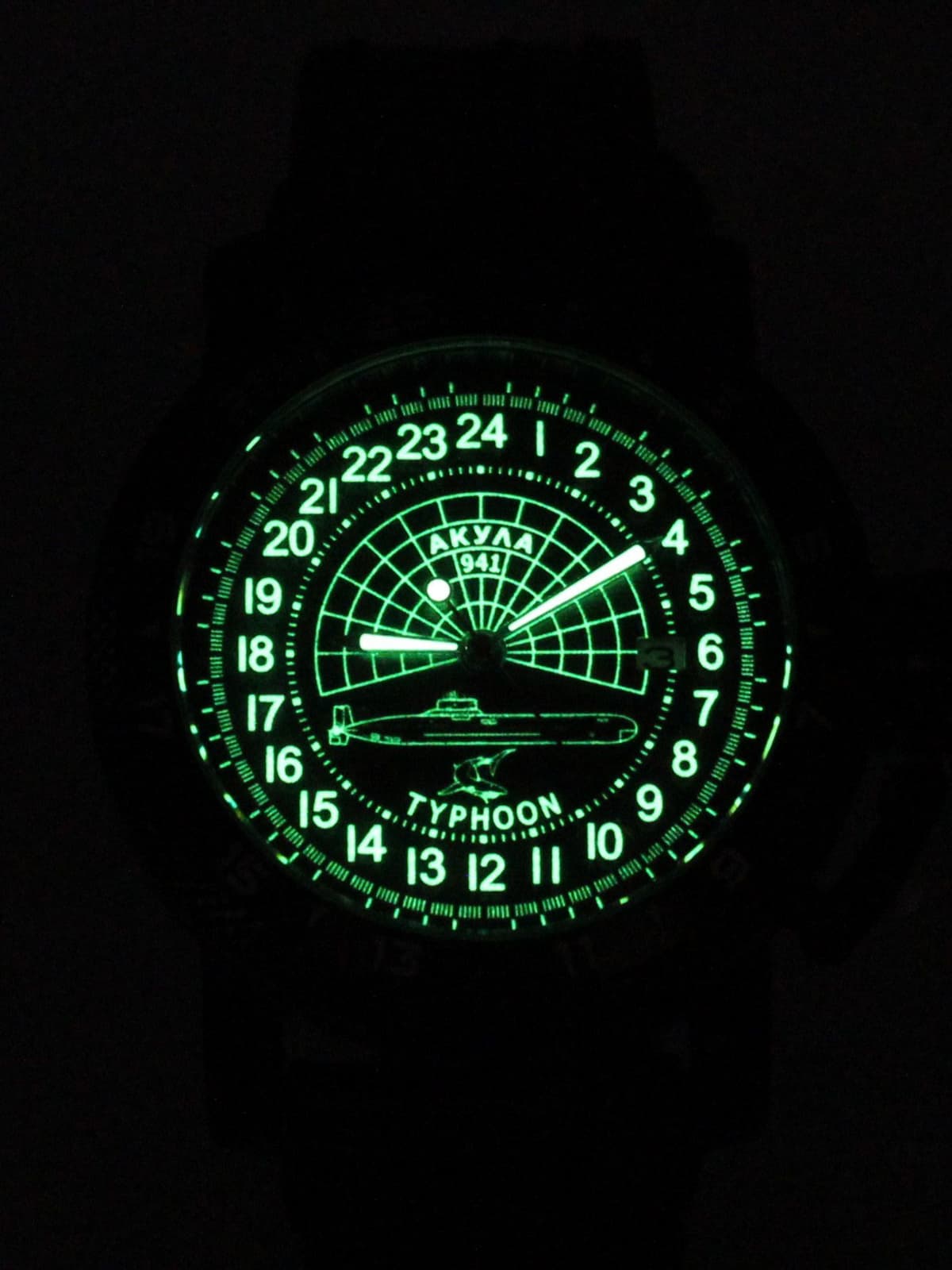 Часы 941 / Акула (Typhoon) кварцевые (Ronda 515.24H) Q147.145.1