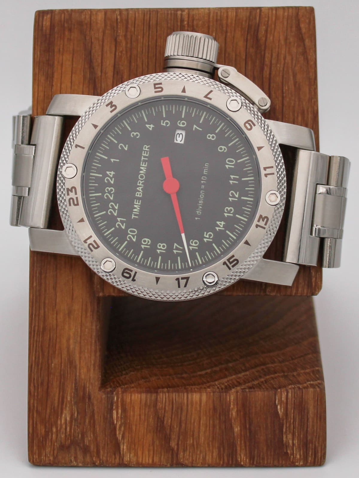 Часы Time Barometer однострелочные кварцевые (Ronda 515.24H) 47.601.2