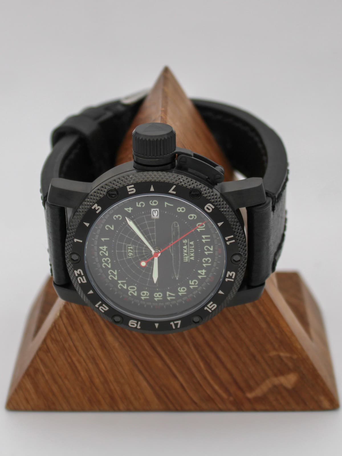 Часы 971 / Щука-Б (Akula) кварцевые (Ronda 515.24H) Q147.063.01