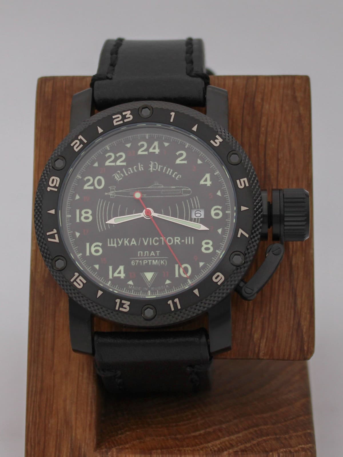 Часы 671 / Щука (Black Prince) кварцевые (Ronda 515.24H) Q147.068.01